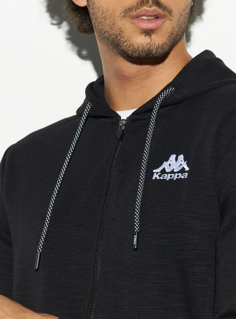 هودي بسحاب إغلاق وجيوب وتفاصيل شعار من كابا-men-winterwear-hoodiesandsweatshirts-image-4