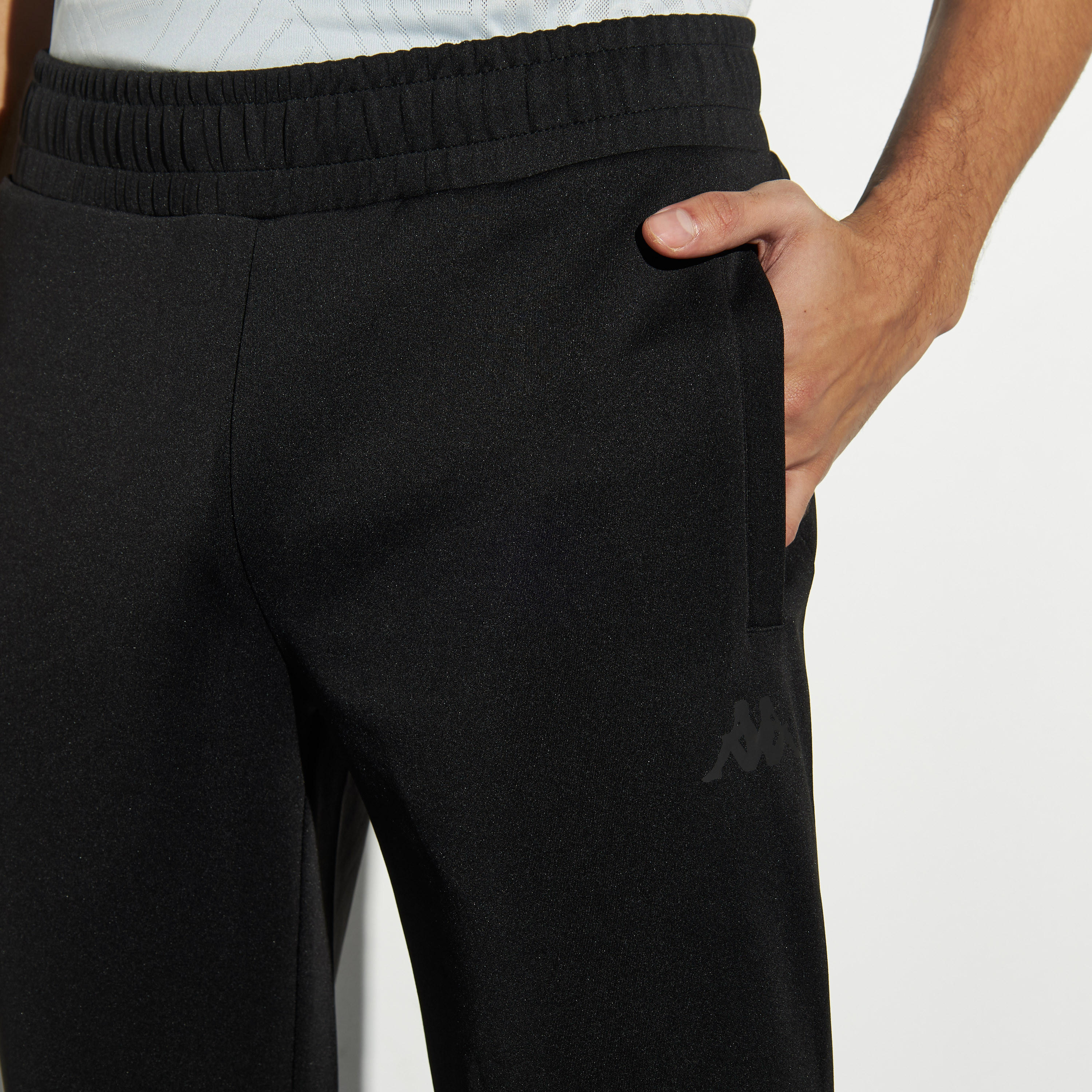 بنطلون رياضي بخصر مطاطي وجيوب وطبعات من كابا-men-clothing-sportswearandactivewear-bottoms-image-4