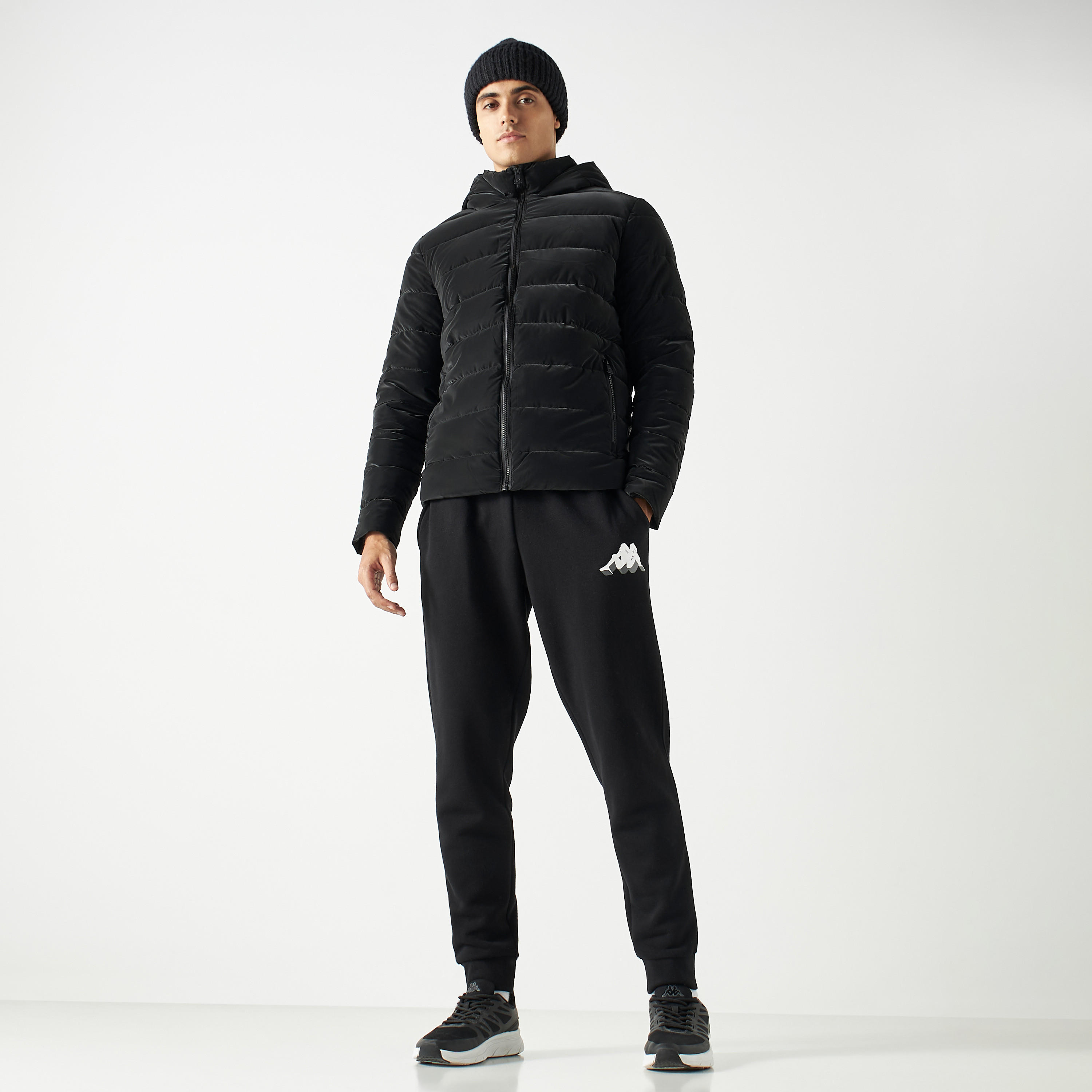 جاكيت منفوخ مزين بقبّعة وأكمام طويلة من كابا-men-clothing-jacketsandblazers-jackets-image-2