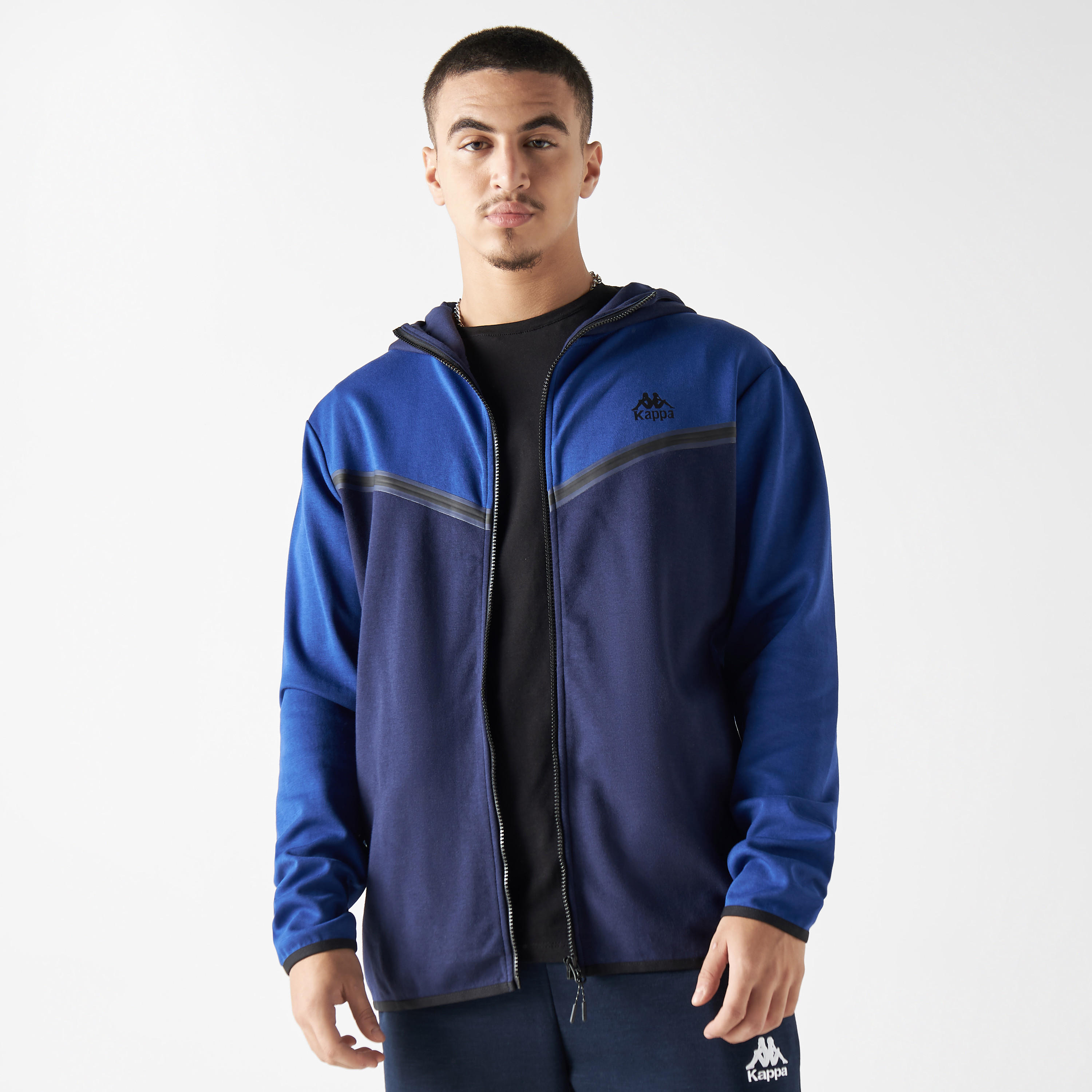 سترة بقبّعة وأكمام طويلة من  كابا-men-winterwear-hoodiesandsweatshirts-image-1