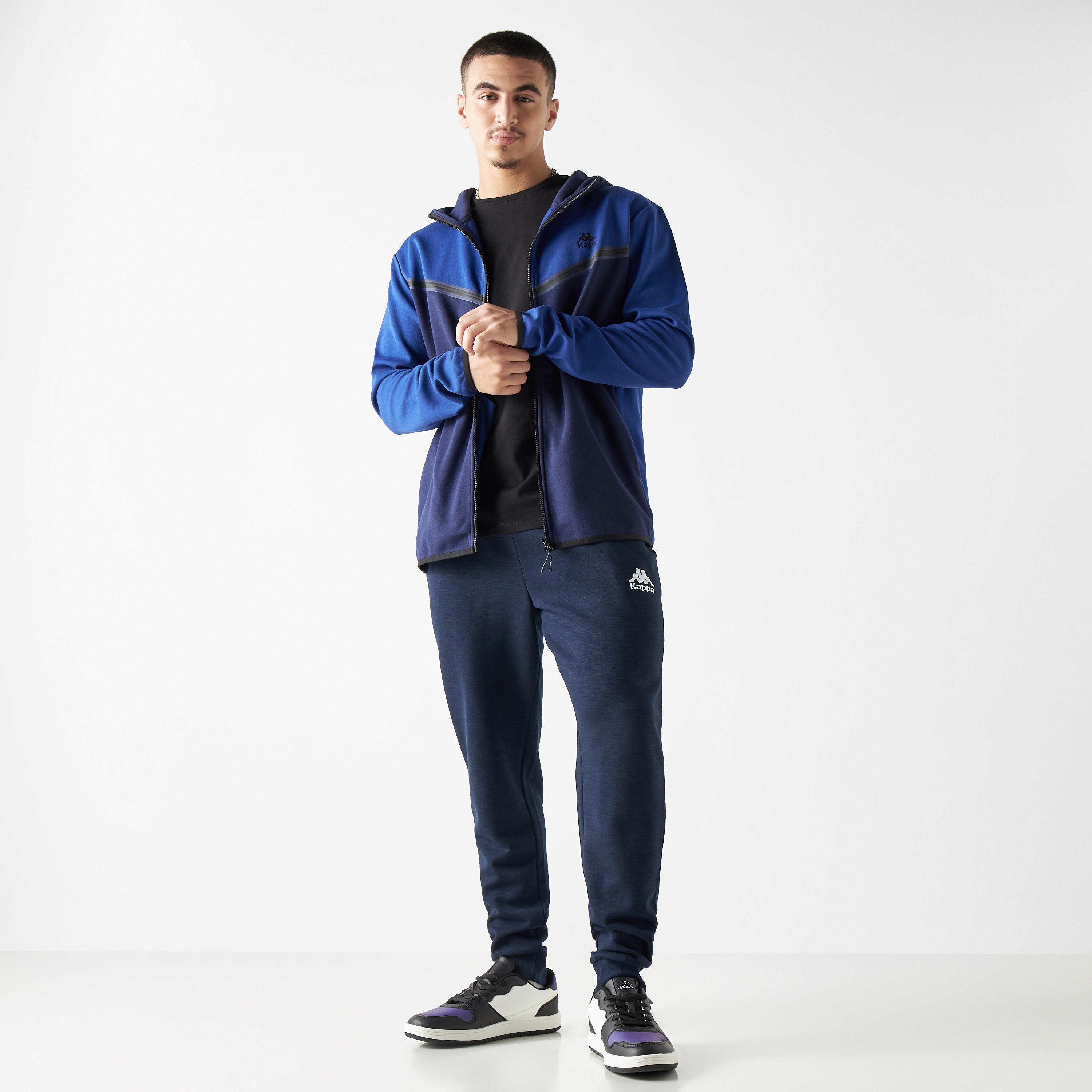 سترة بقبّعة وأكمام طويلة من  كابا-men-winterwear-hoodiesandsweatshirts-image-2
