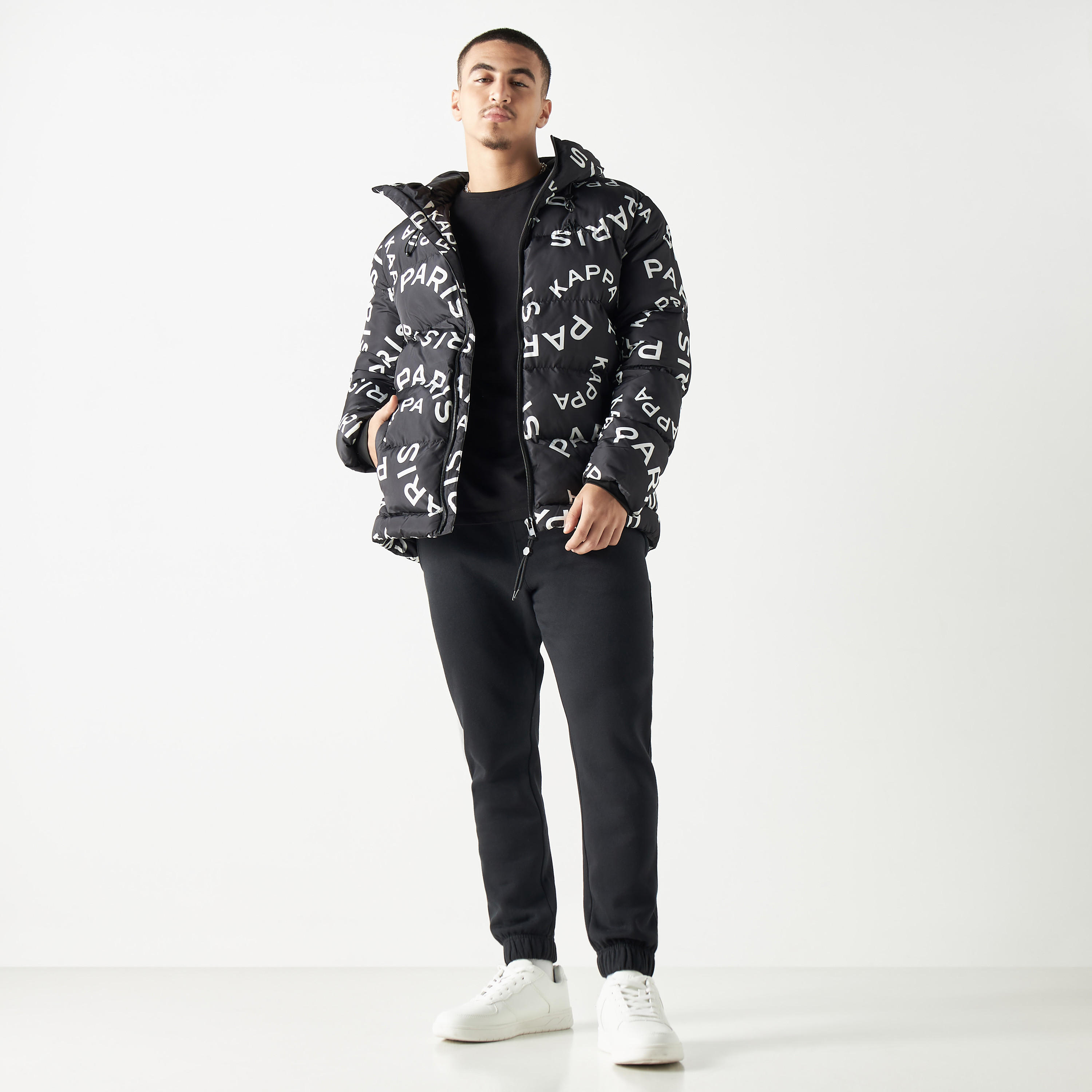 جاكيت منفوخ بسحّاب وأكمام طويلة وقبّعة وطبعات من كابا-men-clothing-jacketsandblazers-jackets-image-2