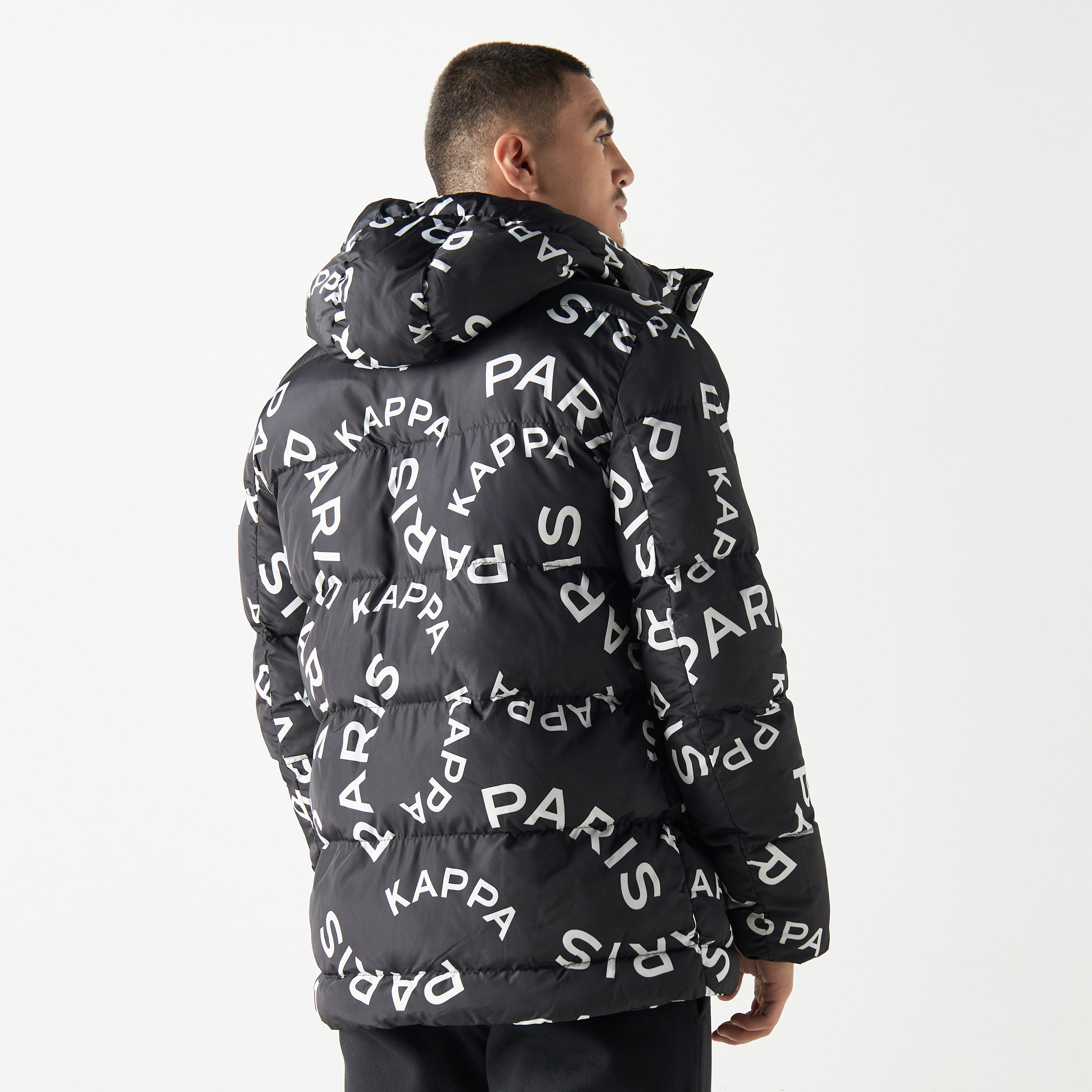 جاكيت منفوخ بسحّاب وأكمام طويلة وقبّعة وطبعات من كابا-men-clothing-jacketsandblazers-jackets-image-3