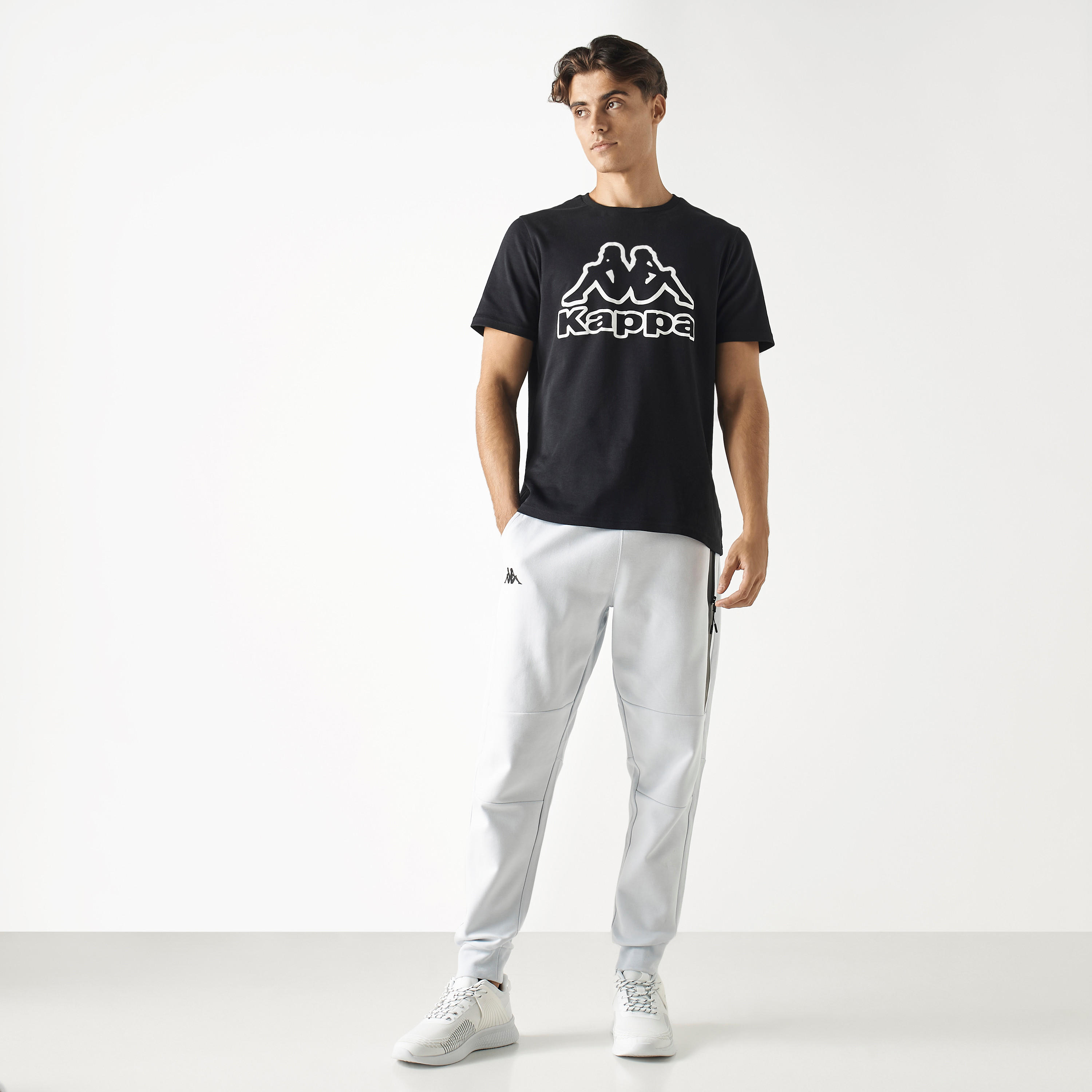 بنطلون رياضي برباط إغلاق وجيوب من كابا-men-clothing-sportswearandactivewear-bottoms-image-2