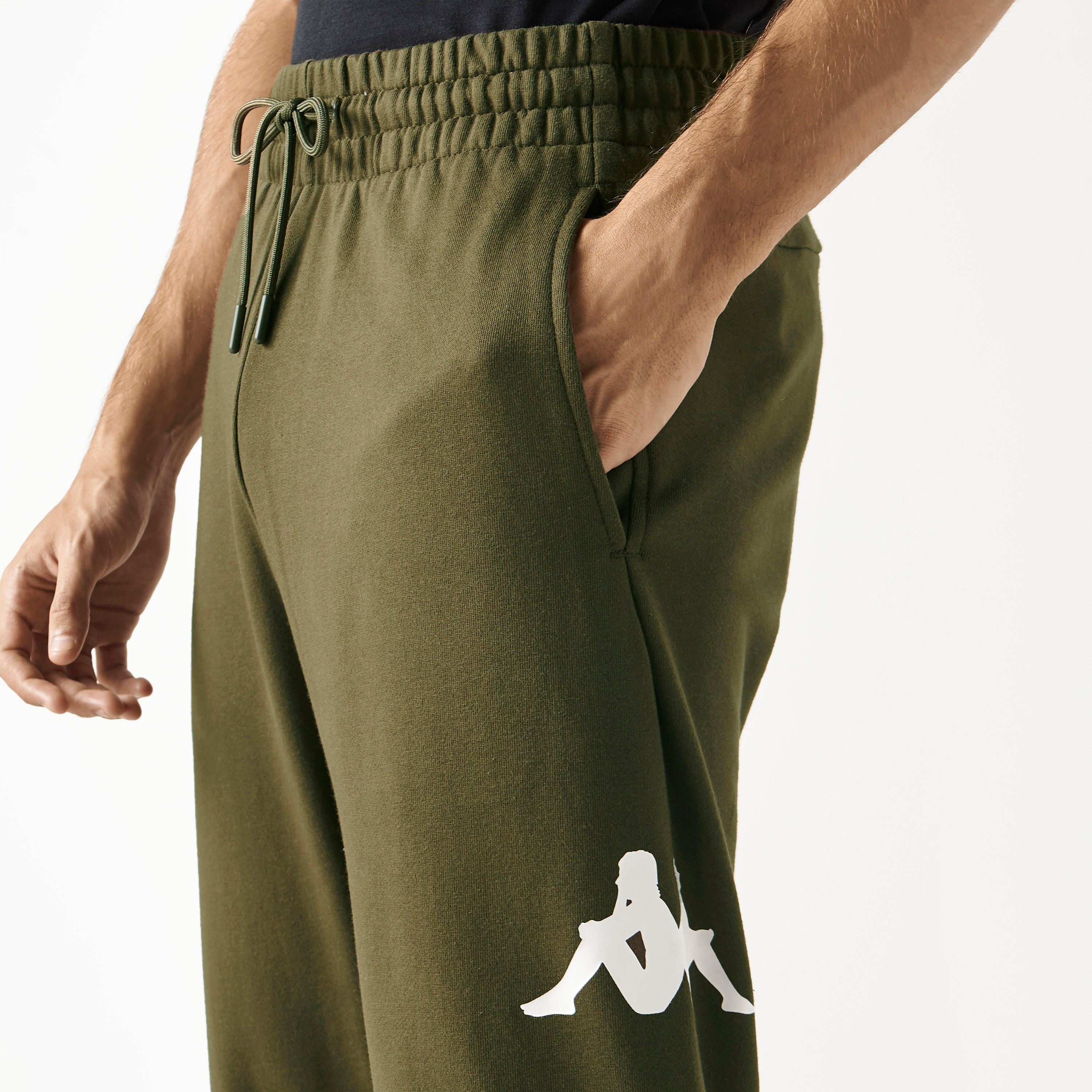 بنطلون رياضي برباط إغلاق وجيوب من كابا-men-clothing-sportswearandactivewear-bottoms-image-4