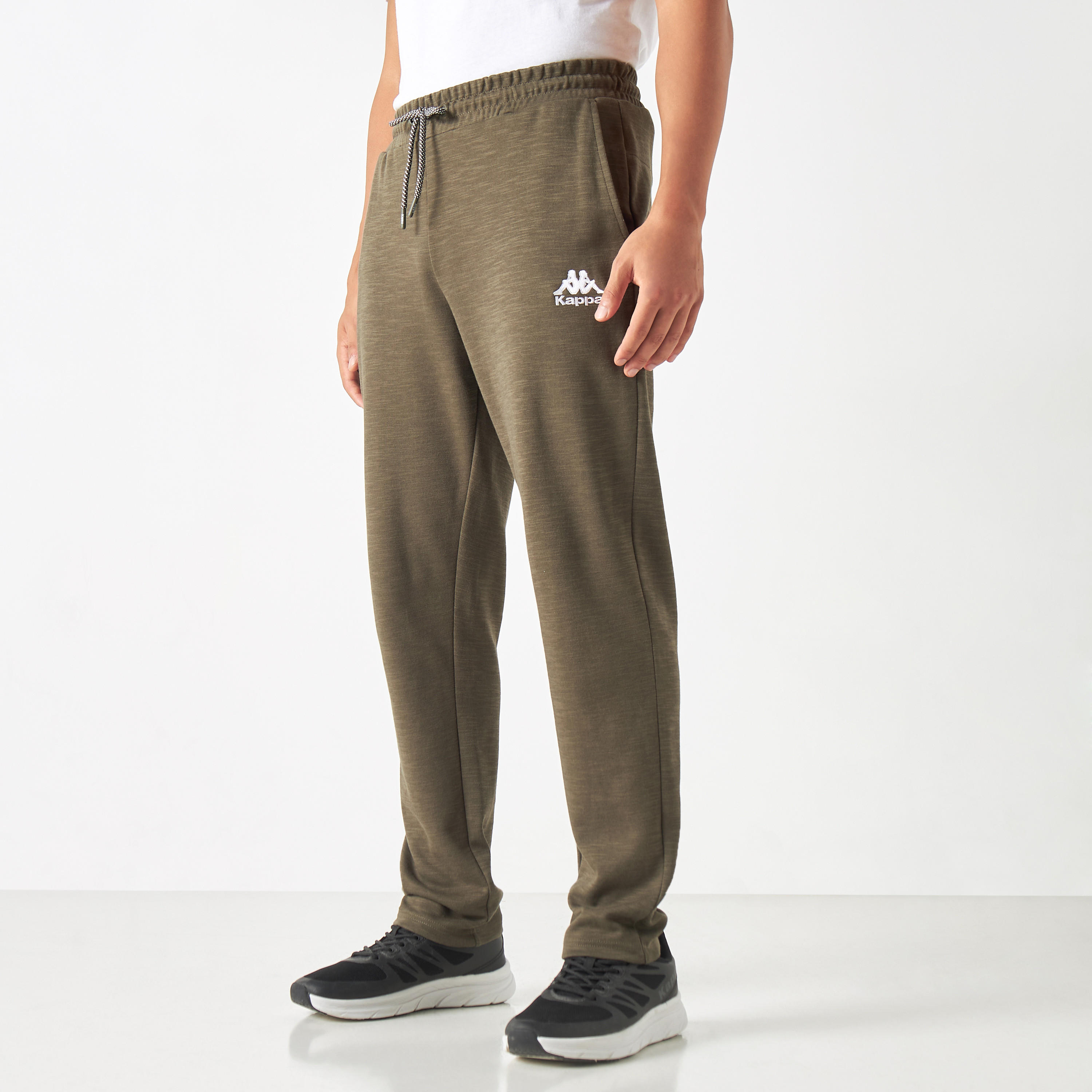 بنطلون رياضي برباط إغلاق من كابا-men-clothing-sportswearandactivewear-bottoms-image-1