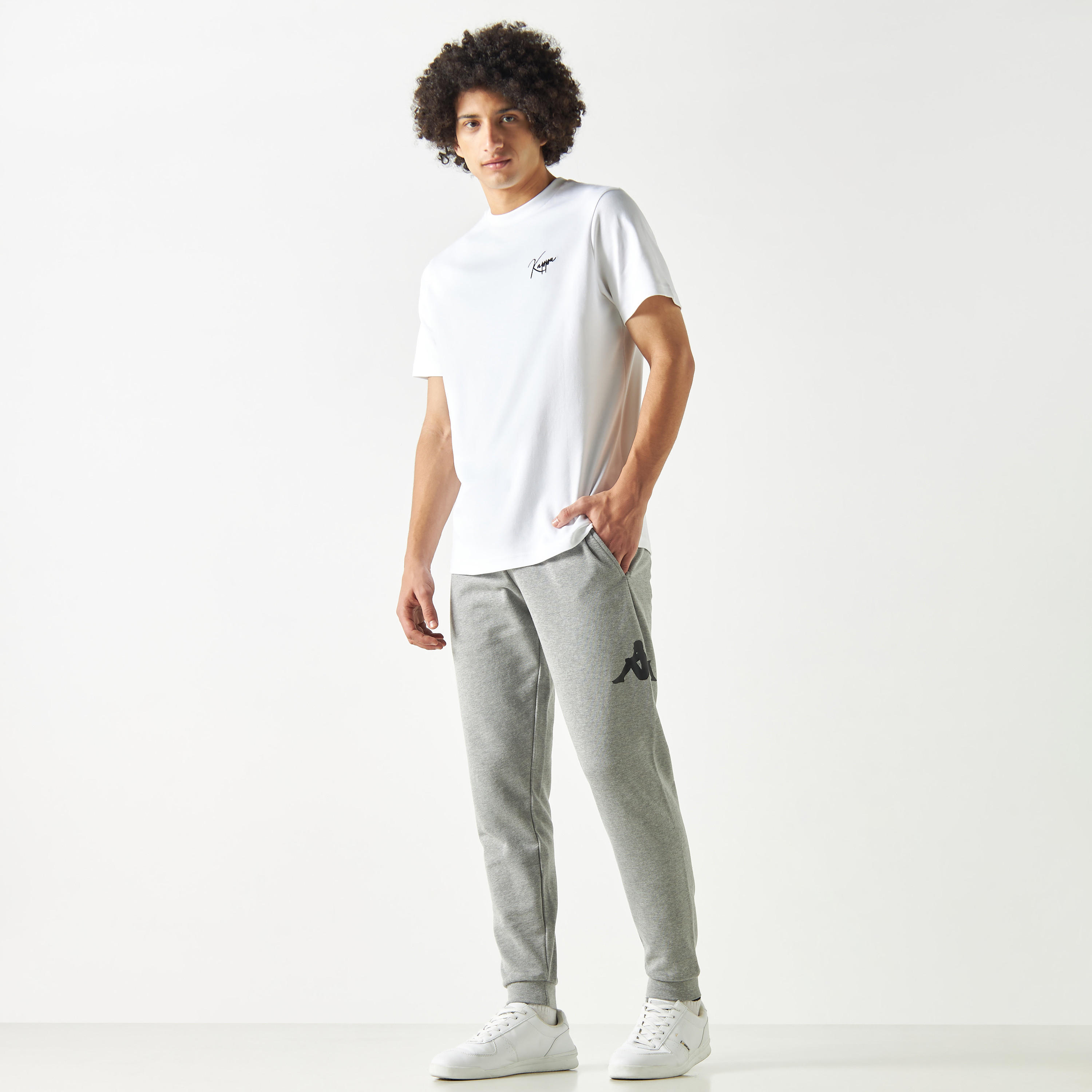 بنطلون رياضي برباط إغلاق وجيوب وطبعات من كابا-men-clothing-sportswearandactivewear-bottoms-image-3