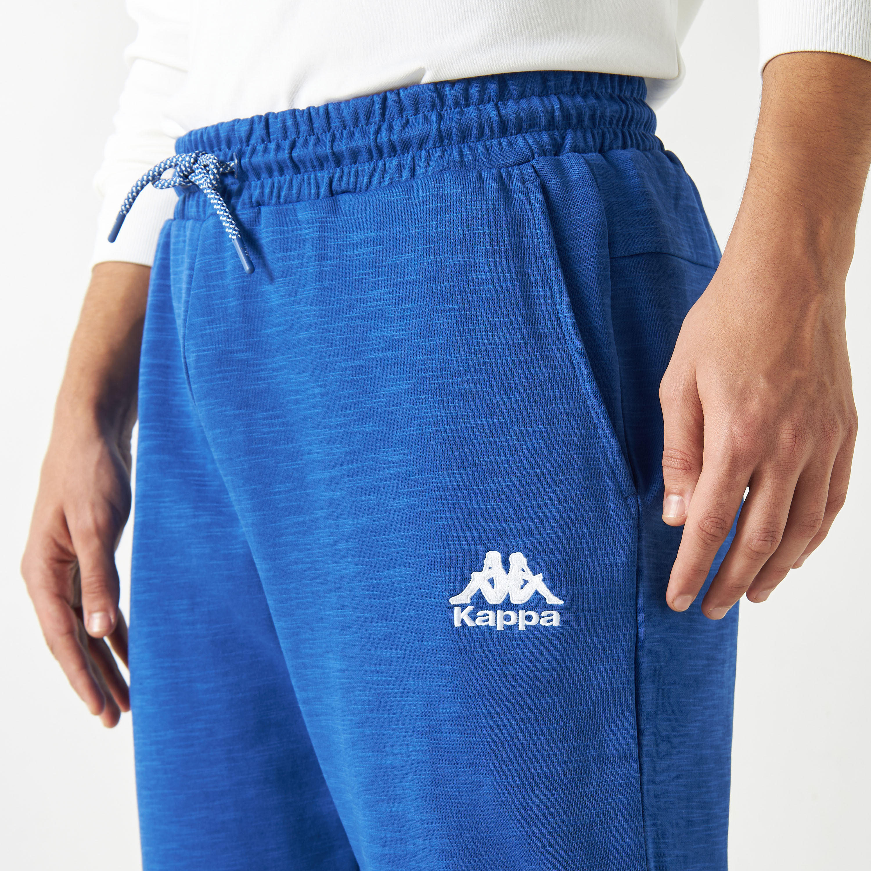 بنطلون رياضي برباط إغلاق وجيوب وطبعات من كابا-men-clothing-sportswearandactivewear-bottoms-image-4
