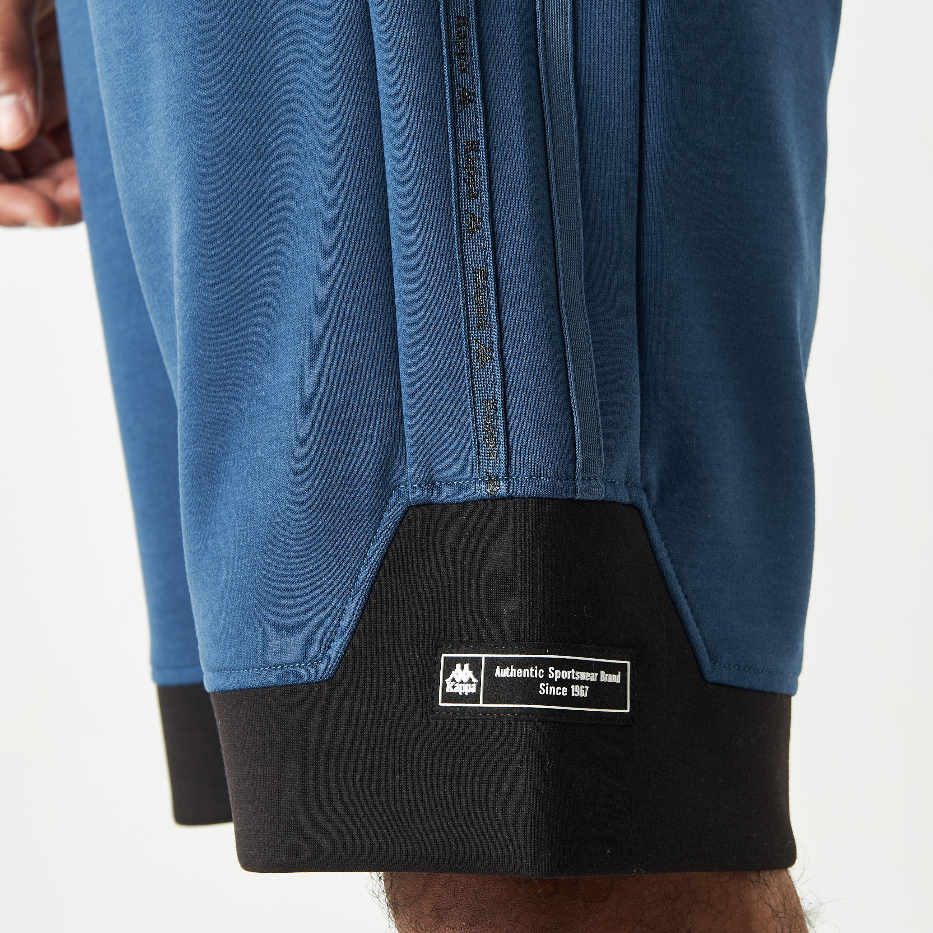 شورت بجيوب ورباط إغلاق من كابا-men-clothing-bottoms-shorts-image-5