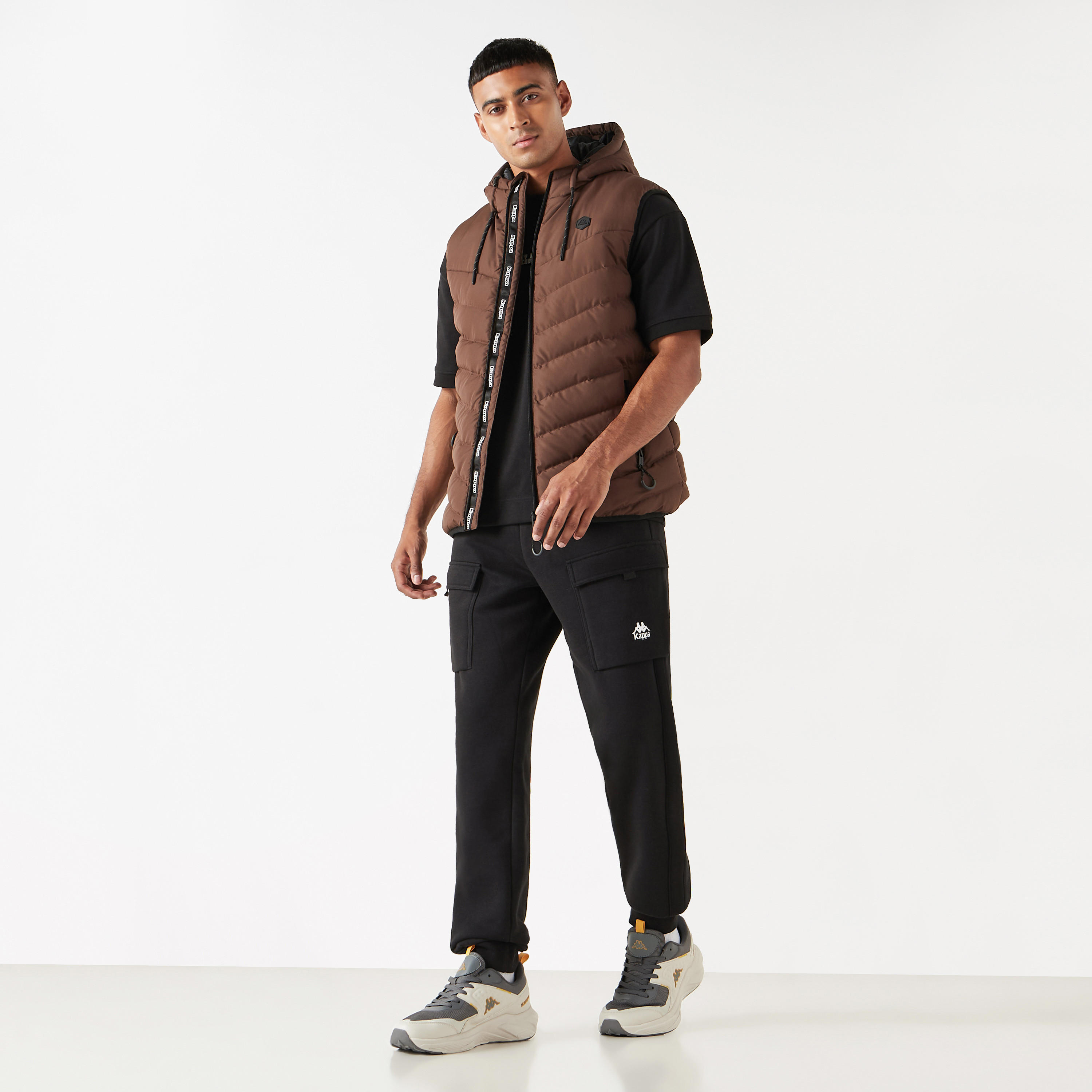 جاكيت مبطن بسحّاب إغلاق وقبّعة وجيوب من كابا-cpmen-clothing-coatsandjackets-jackets-image-2