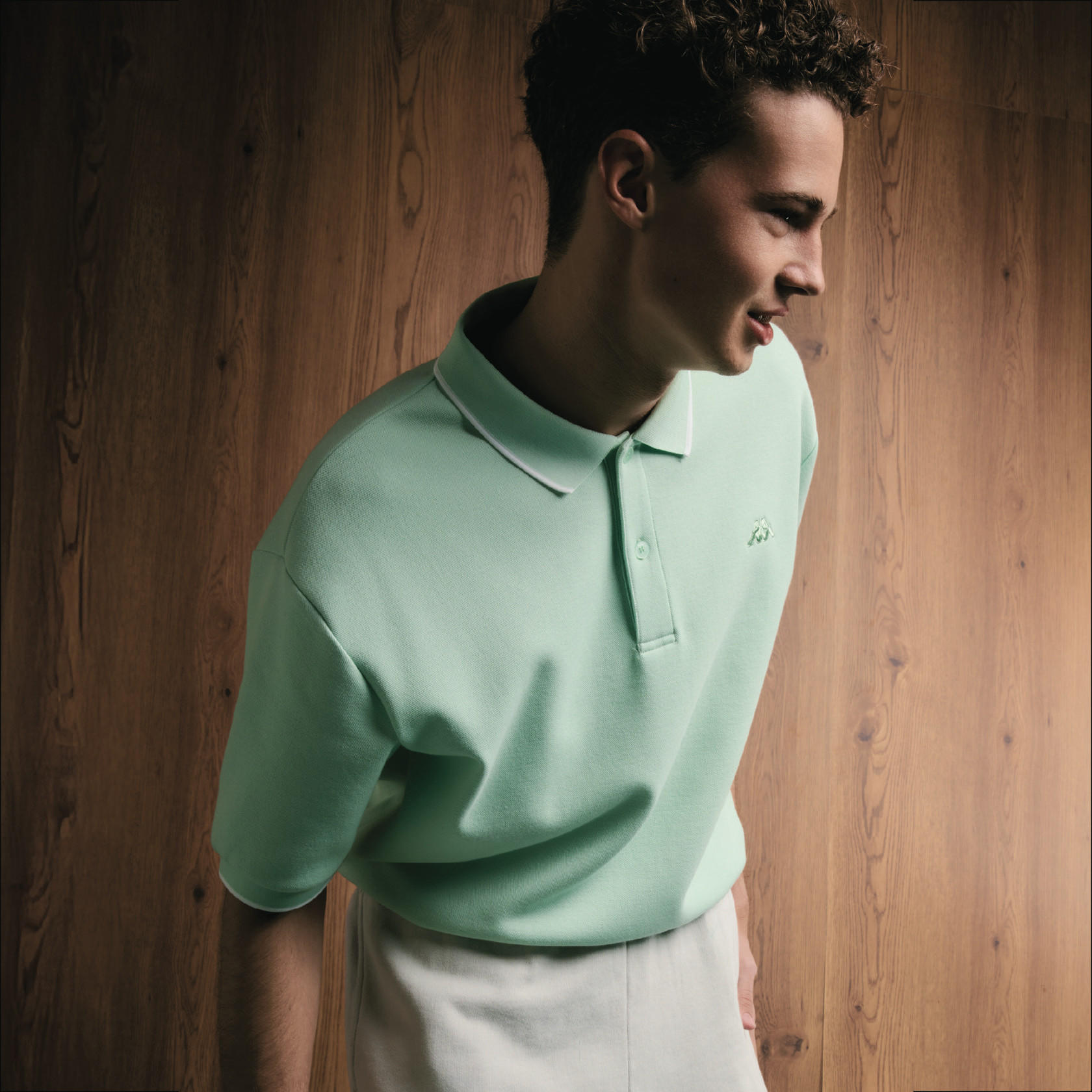 تيشيرت بولو بتطريز شعار وأكمام قصيرة من كابا-men-clothing-tshirtsandpolos-polos-image-1