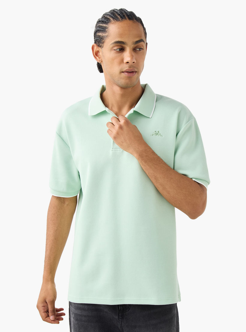 تيشيرت بولو بتطريز شعار وأكمام قصيرة من كابا-men-clothing-tshirtsandpolos-polos-image-2
