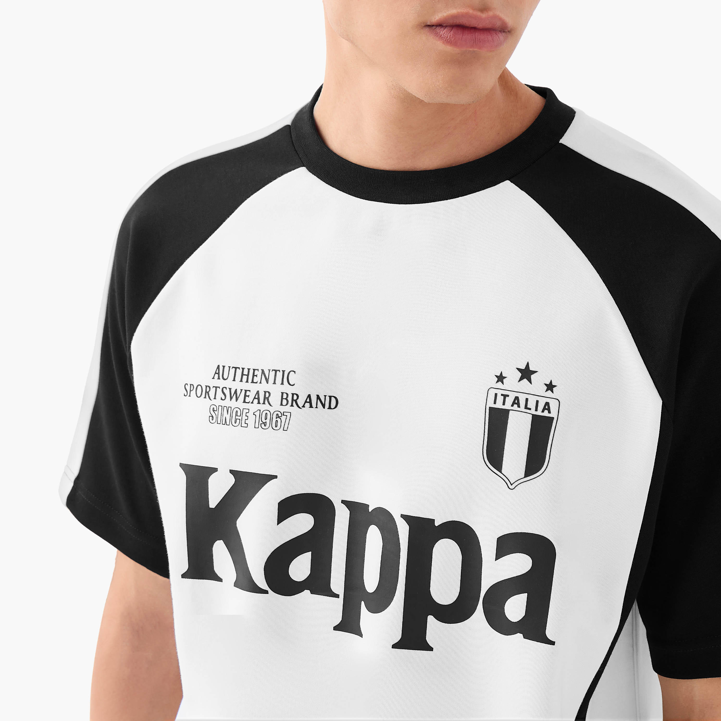 تيشيرت بتصميم قوالب ملونة وأكمام راجلان من كابا-men-clothing-tshirtsandpolos-tshirts-image-2