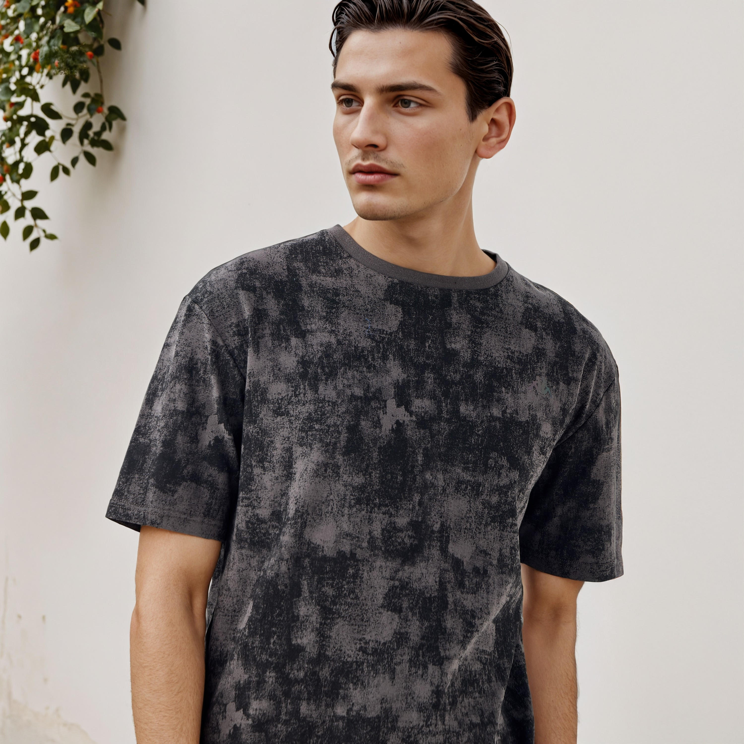 تيشيرت بارز الملمس بياقة ضيقة من كابا-men-clothing-sportswearandactivewear-tshirtsandpolos-image-4