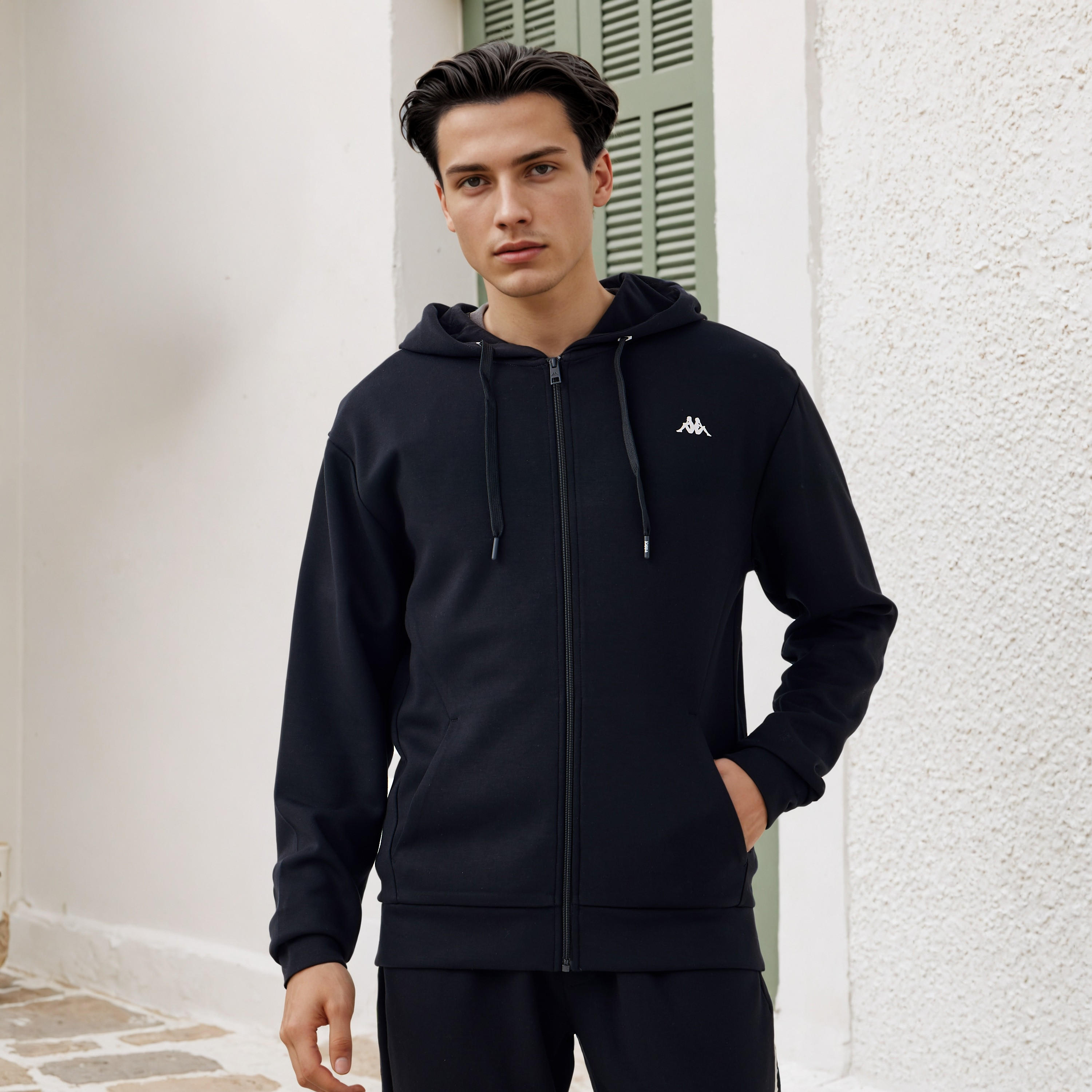 هودي بجيوب من كابا-men-winterwear-hoodiesandsweatshirts-image-1
