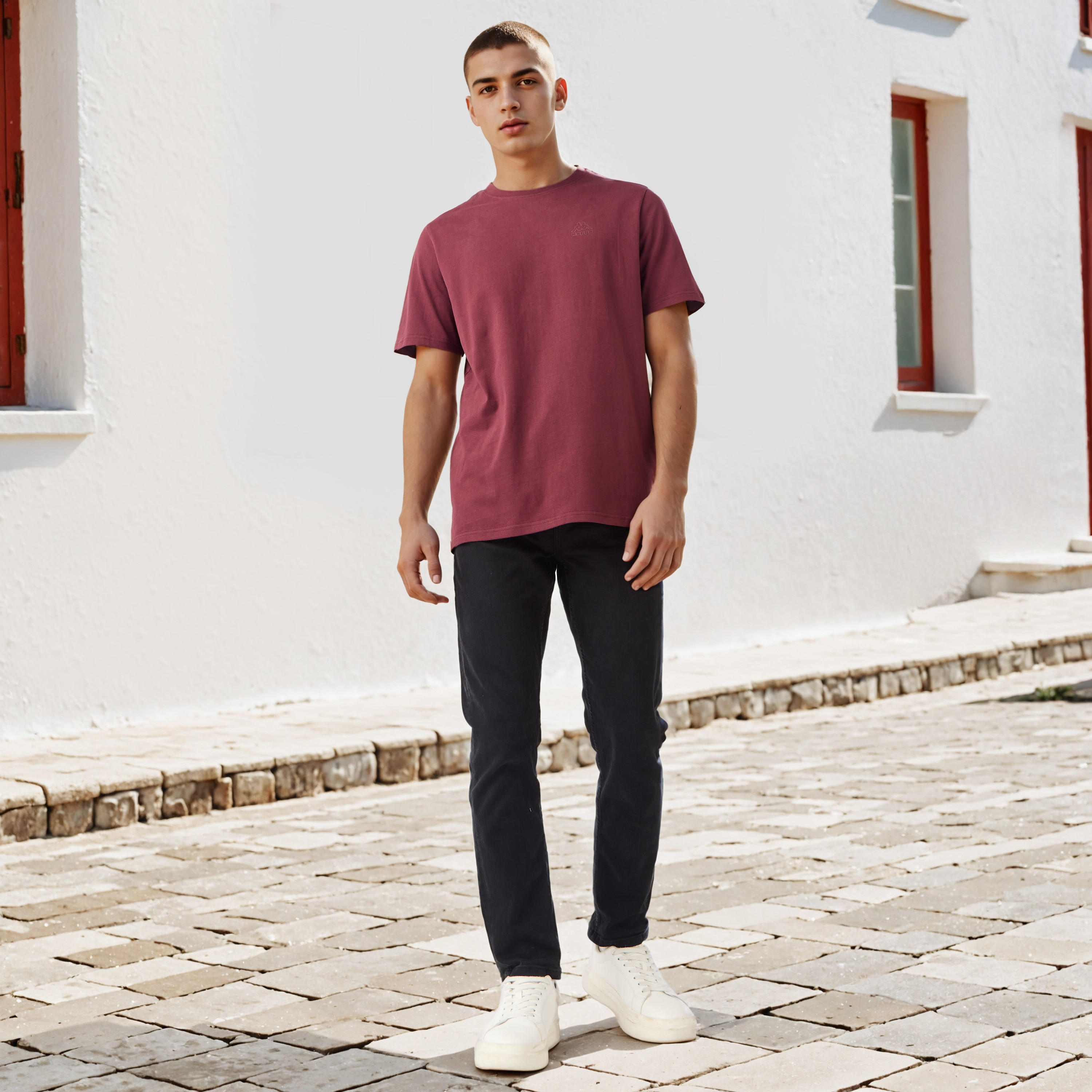 تيشيرت بنقوش شعار من كابا-men-clothing-sportswearandactivewear-tshirtsandpolos-image-4