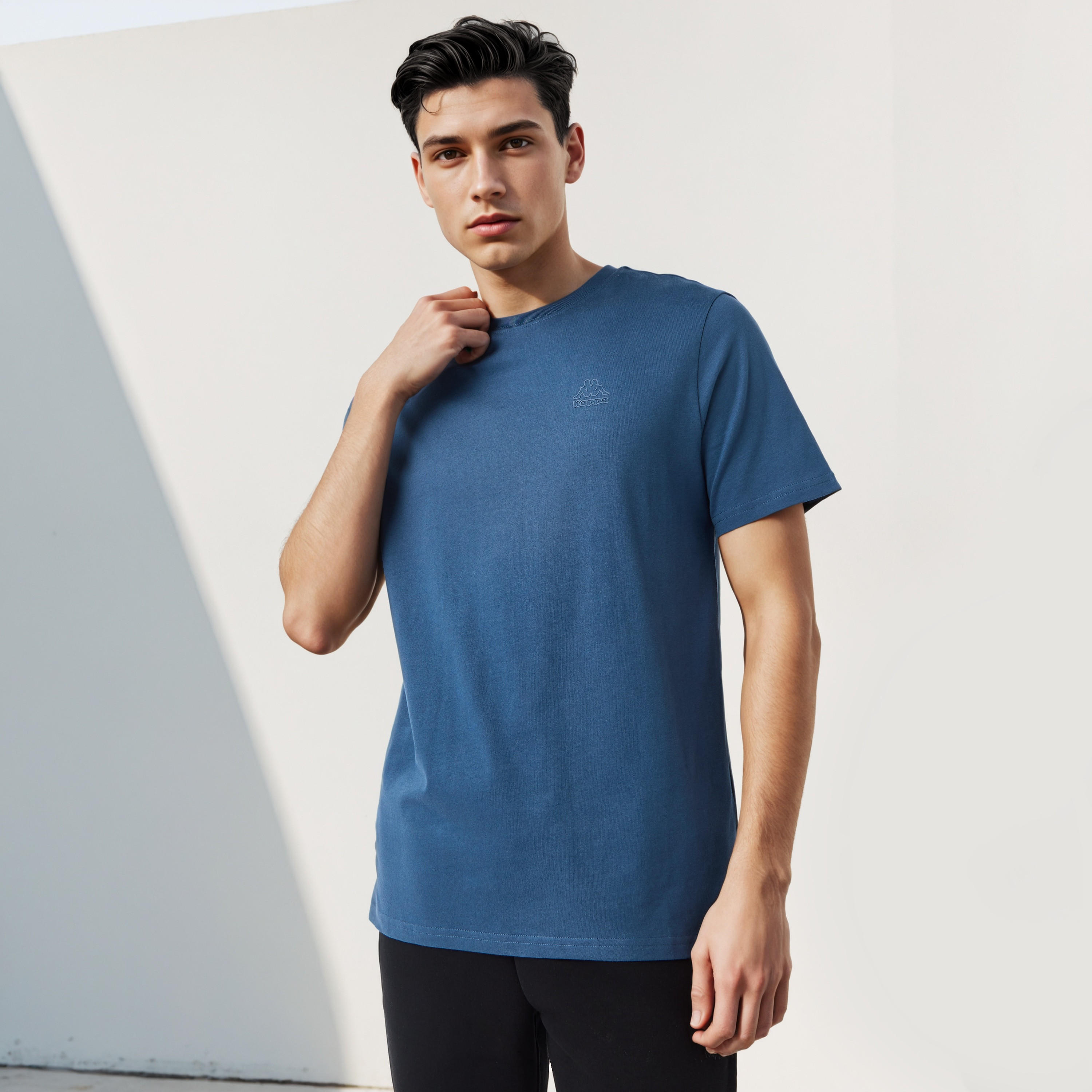 Kappa Logo Embossed T-shirt-men-clothing-sportswearandactivewear-tshirtsandpolos-image-1