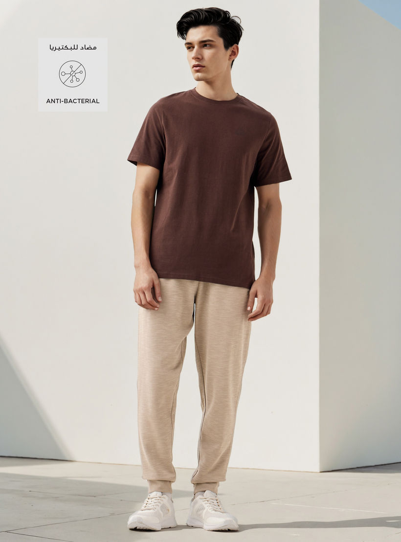 بنطلون رياضي برباط خصر وجيوب من كابا-men-clothing-sportswearandactivewear-bottoms-joggers-image-2