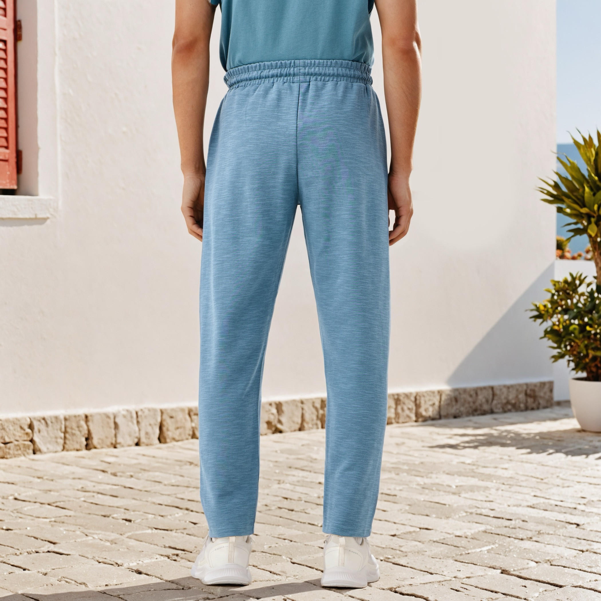 بنطلون رياضي بجيوب وألواح من كابا-men-clothing-sportswearandactivewear-bottoms-joggers-image-3