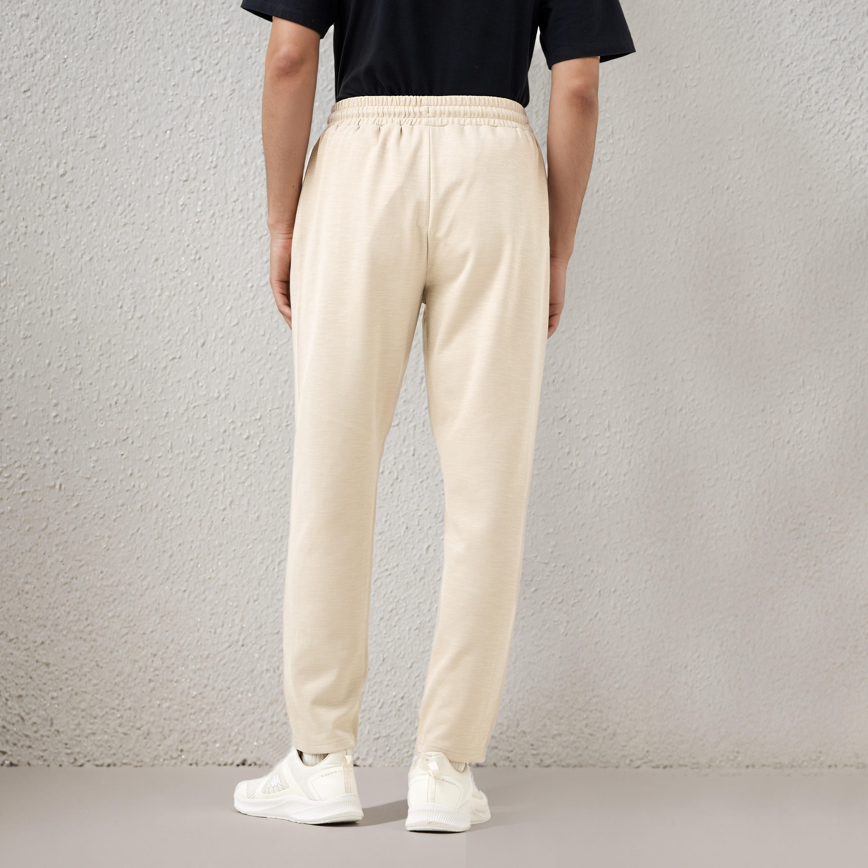 بنطلون رياضي بقصة عادية وجيوب من كابا-men-clothing-sportswearandactivewear-tracksuits-image-3