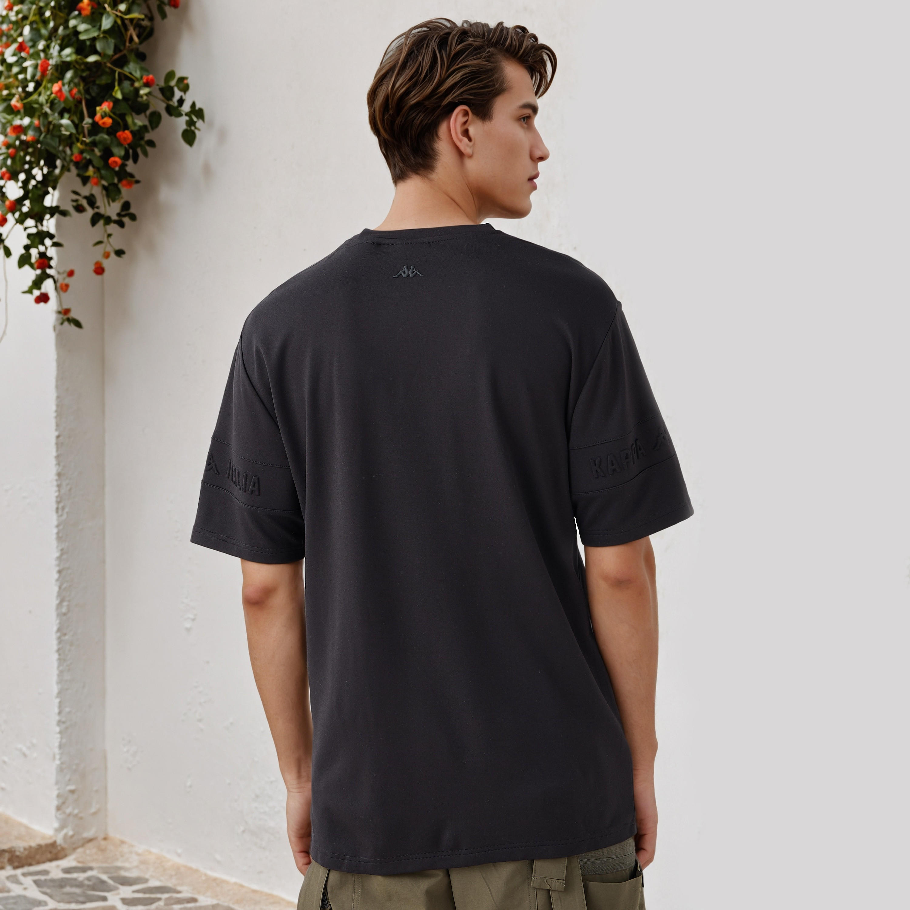 Kappa Logo Embossed T-shirt-men-clothing-sportswearandactivewear-tshirtsandpolos-image-3