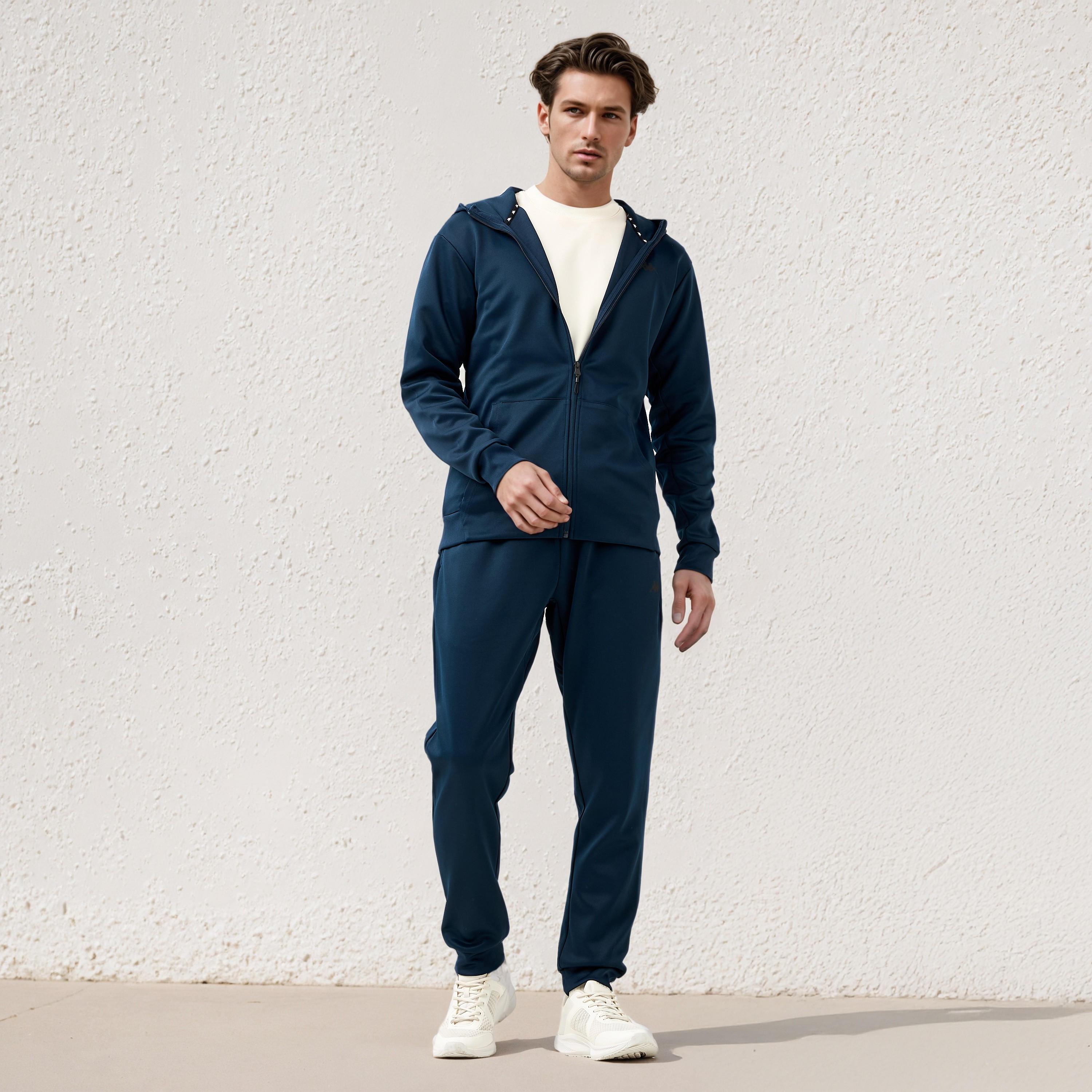 بنطلون رياضي بقصة عادية مع جيوب من كابا-men-clothing-sportswearandactivewear-tracksuits-image-3