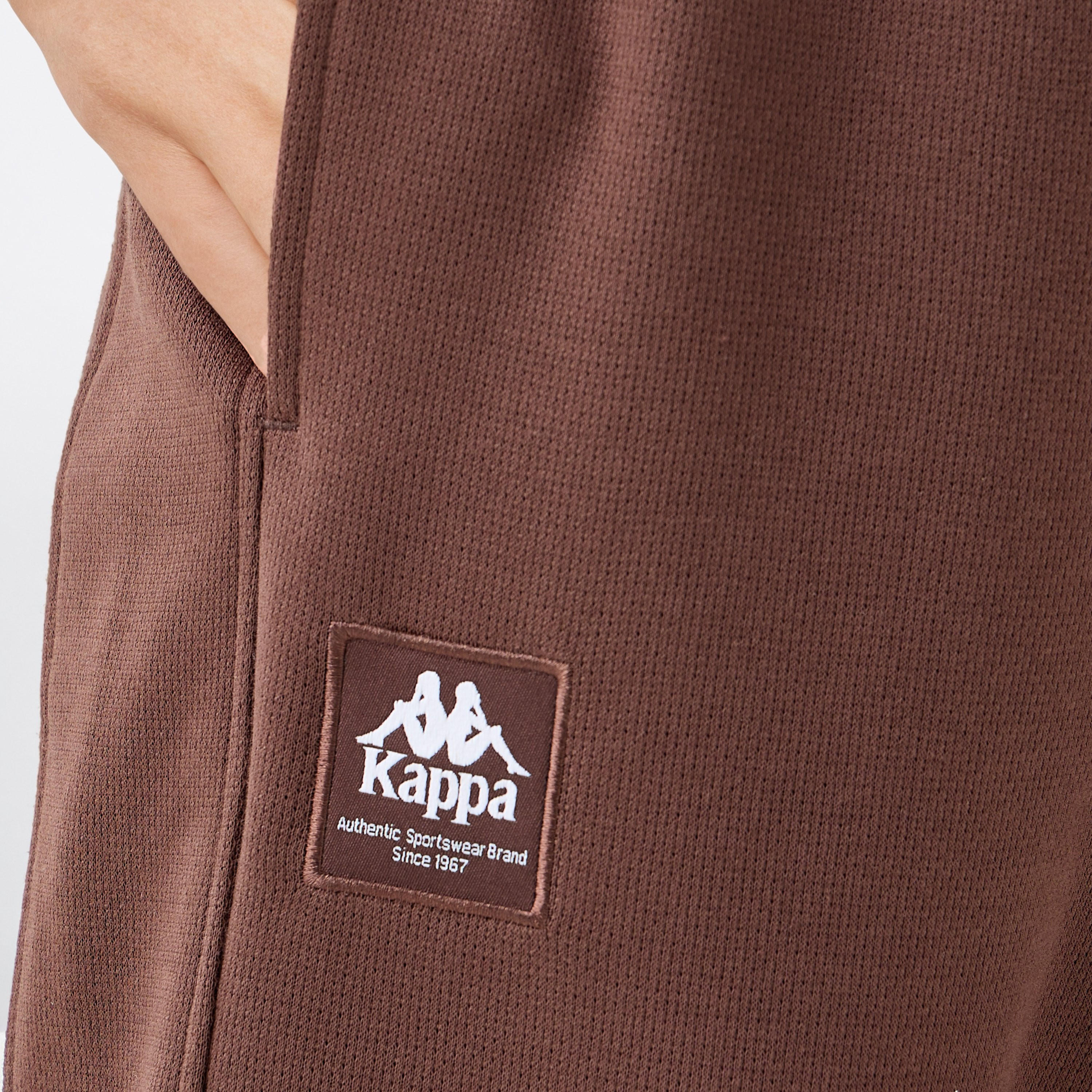 بنطلون رياضي بجيوب وطبعات شعار من كابا-men-clothing-sportswearandactivewear-bottoms-joggers-image-5
