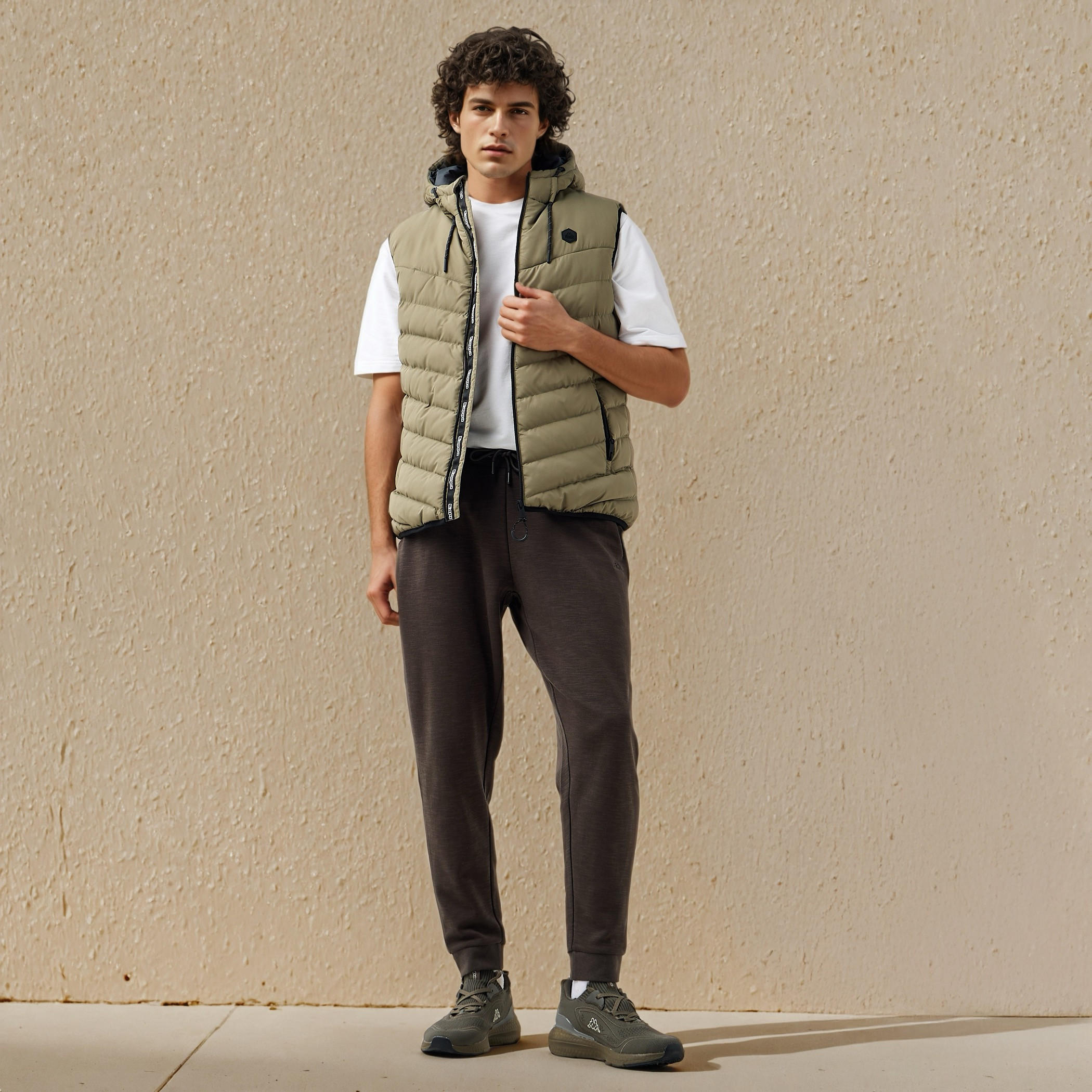 Kappa Men Sleeveless Hooded Puffer Gilet-men-clothing-jacketsandblazers-jackets-image-2