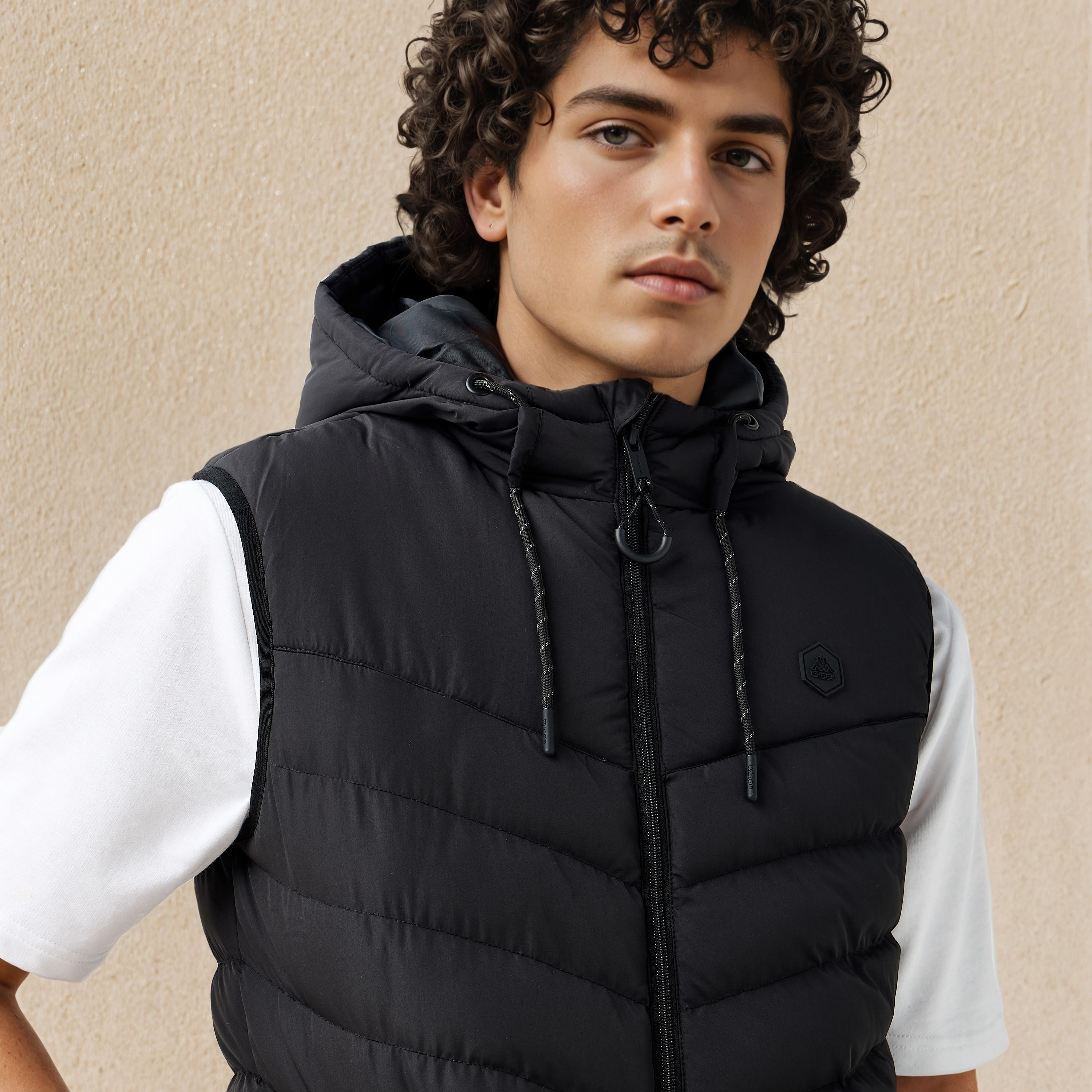 Kappa Men Sleeveless Hooded Puffer Gilet-men-clothing-jacketsandblazers-jackets-image-4