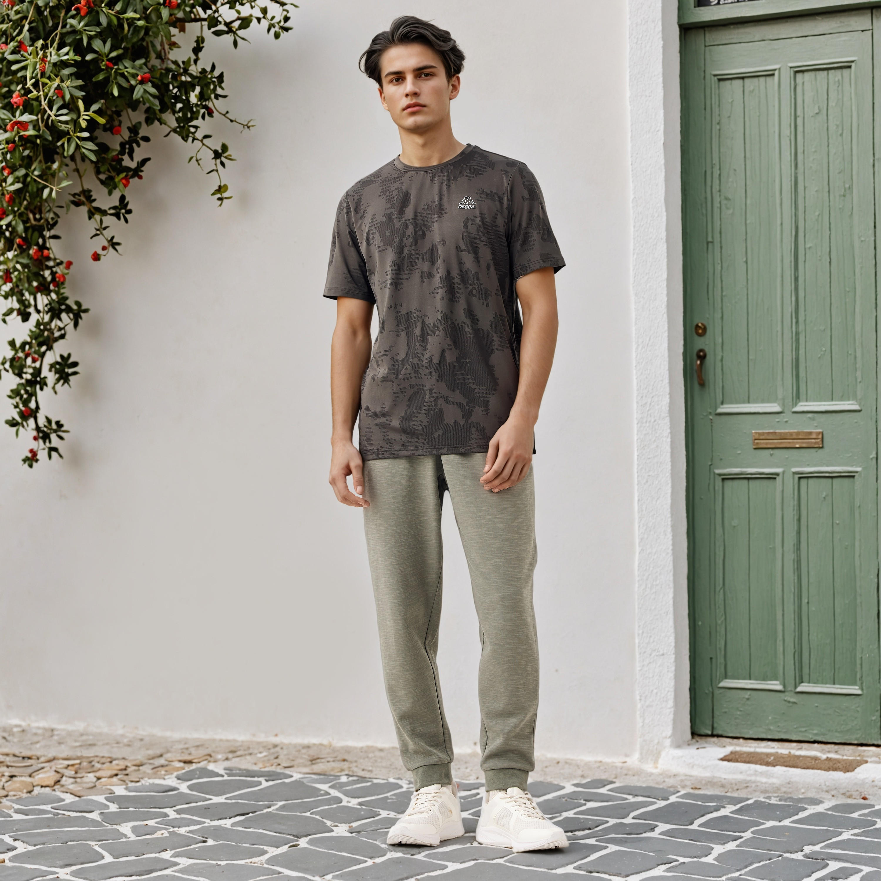 تيشيرت رياضي بارز الملمس من كابا-men-clothing-sportswearandactivewear-tshirtsandpolos-image-2
