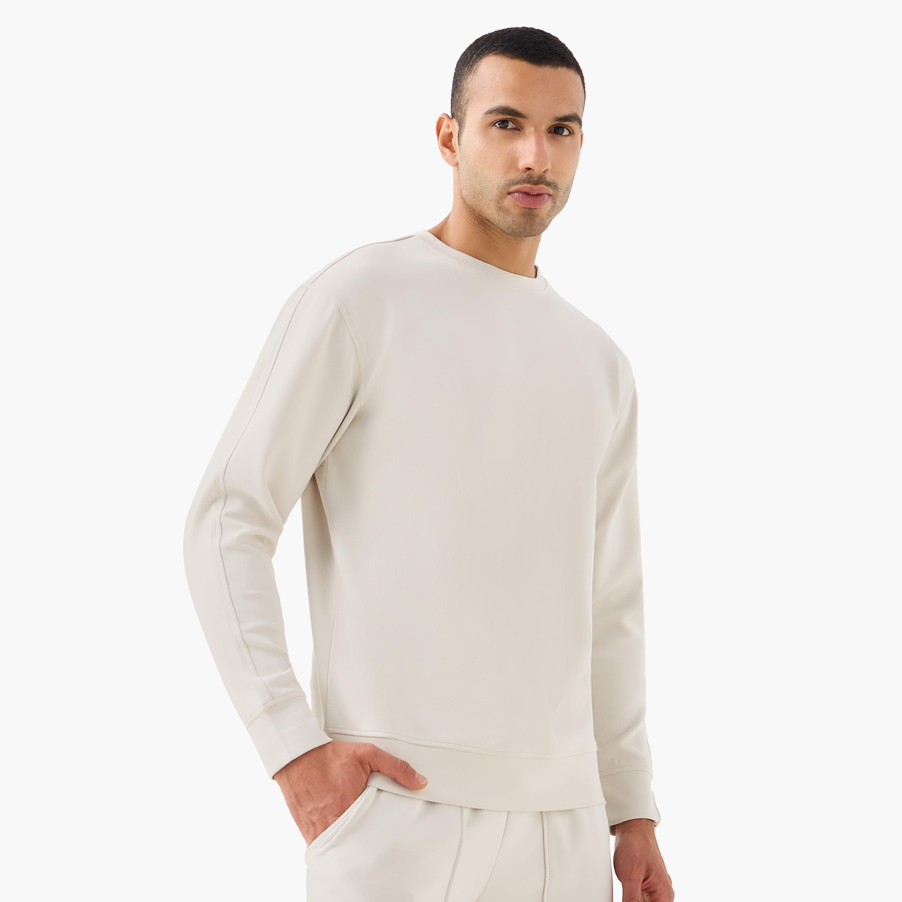 سويت شيرت للرجال من لوف بانغولين-men-winterwear-hoodiesandsweatshirts-image-1