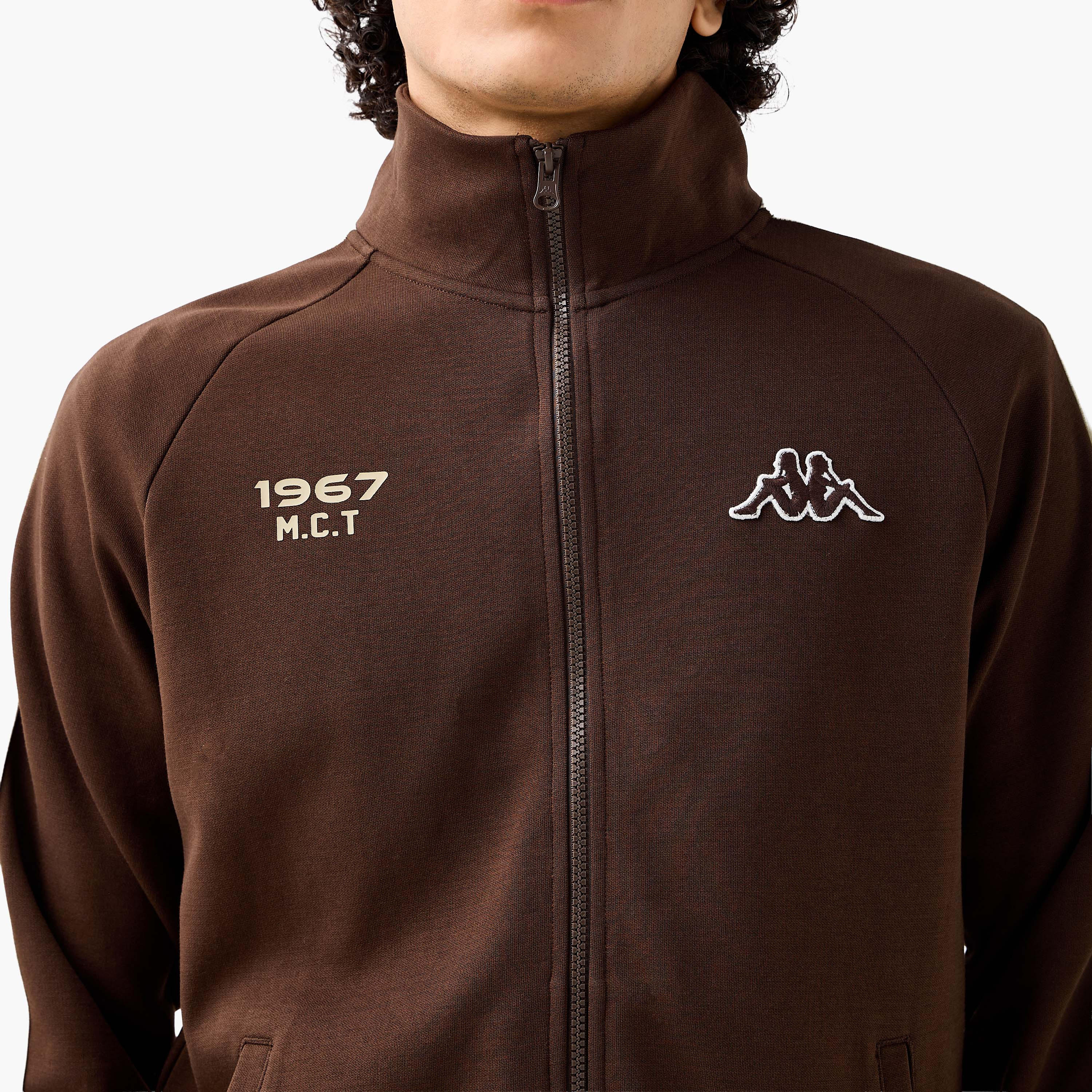 جاكيت بقصّة عادية وياقة عالية للرجال من كابا-men-clothing-jacketsandblazers-jackets-image-3