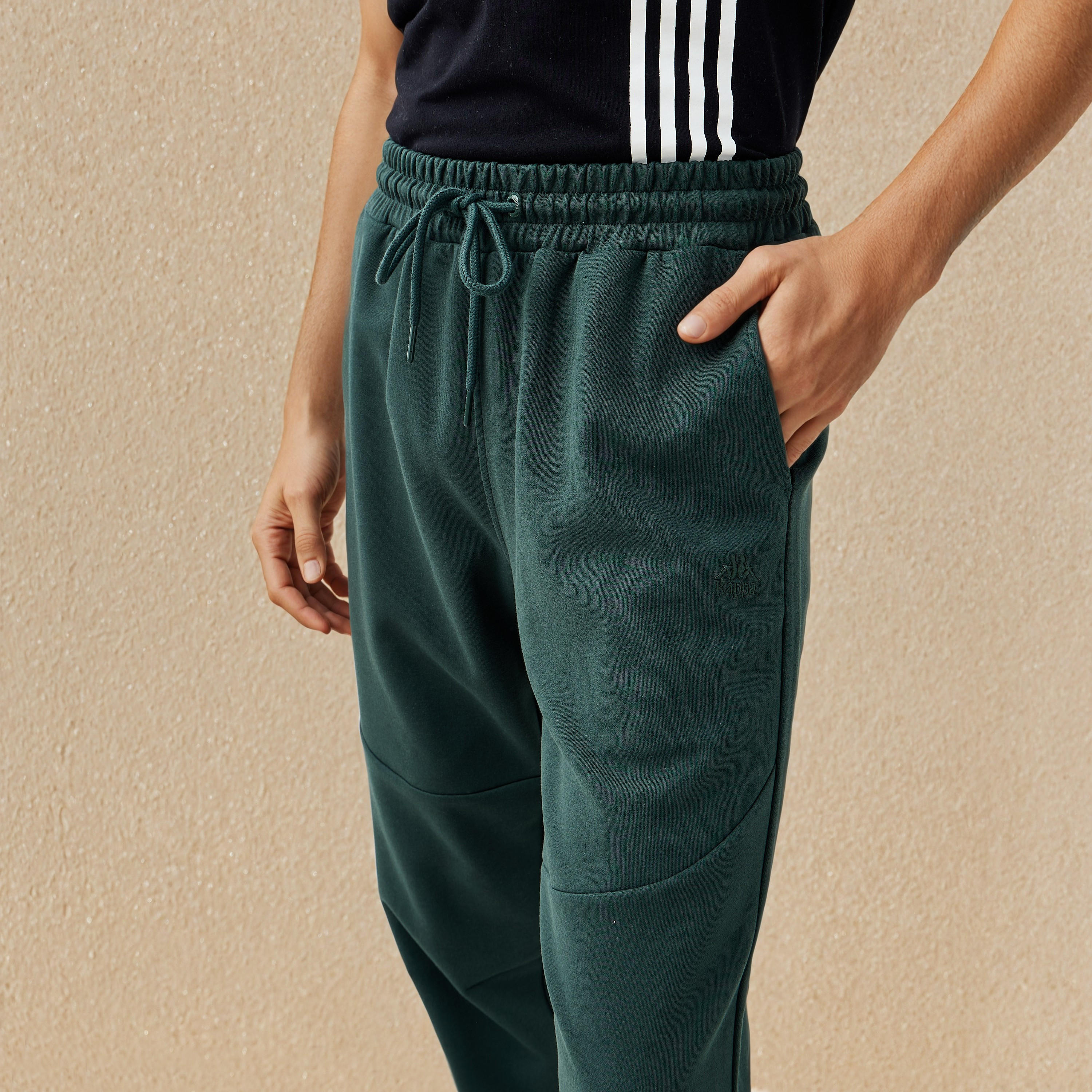 بنطلون رياضي رجالي بألواح ورباط إغلاق من كابا-men-clothing-sportswearandactivewear-bottoms-joggers-image-1