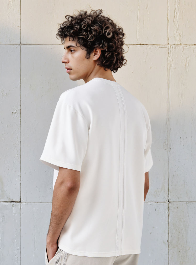 تيشيرت رجالي بزينة شريط من كابا-men-clothing-sportswearandactivewear-tshirtsandpolos-image-3