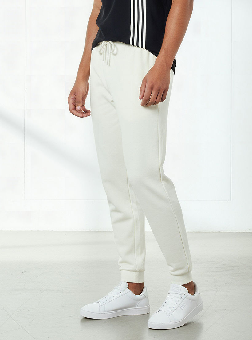 بنطلون رياضي رجالي أساسي برباط إغلاق من كابا-men-clothing-sportswearandactivewear-bottoms-joggers-image-5