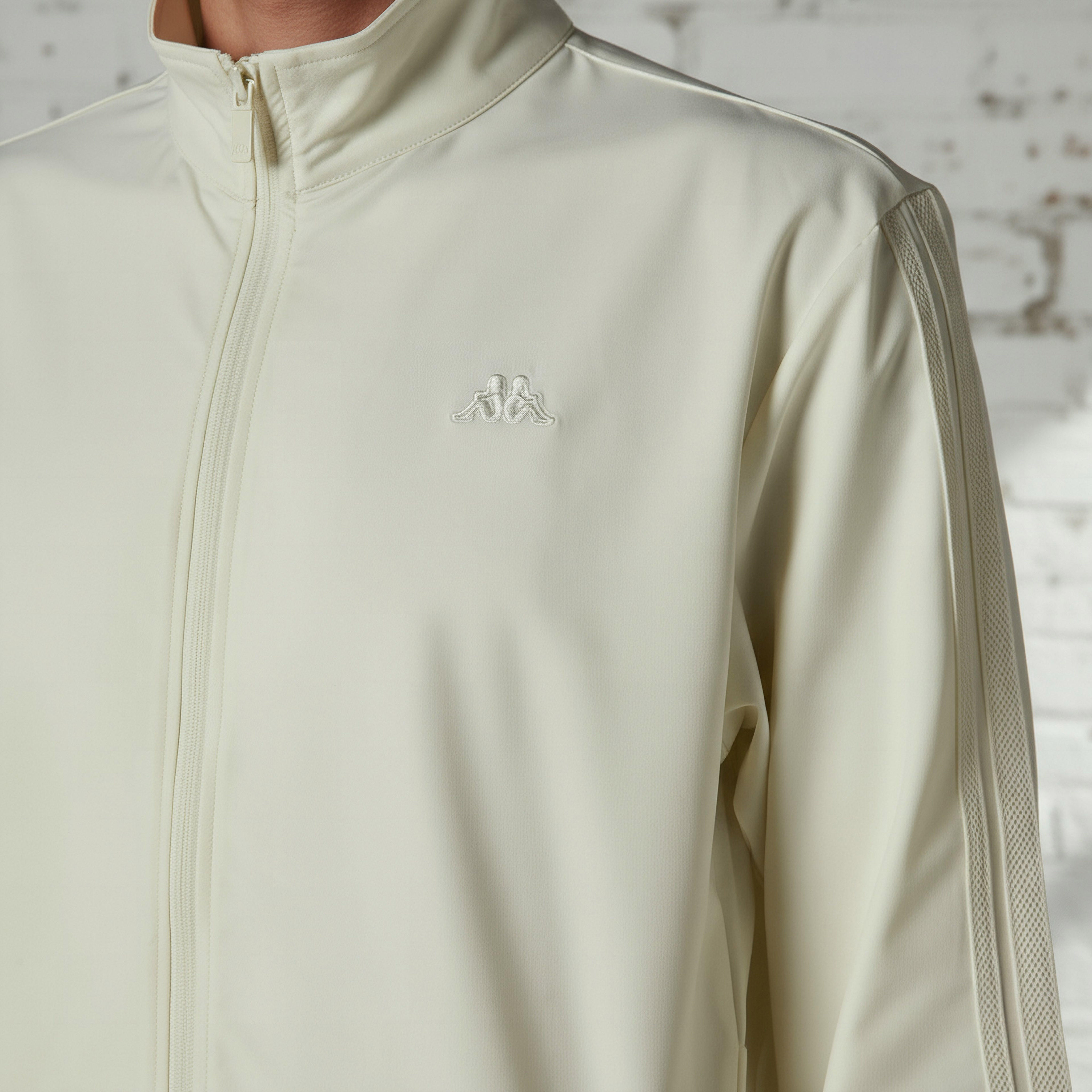 جاكيت بسحاب للرجال من كابا-men-clothing-jacketsandblazers-jackets-image-2