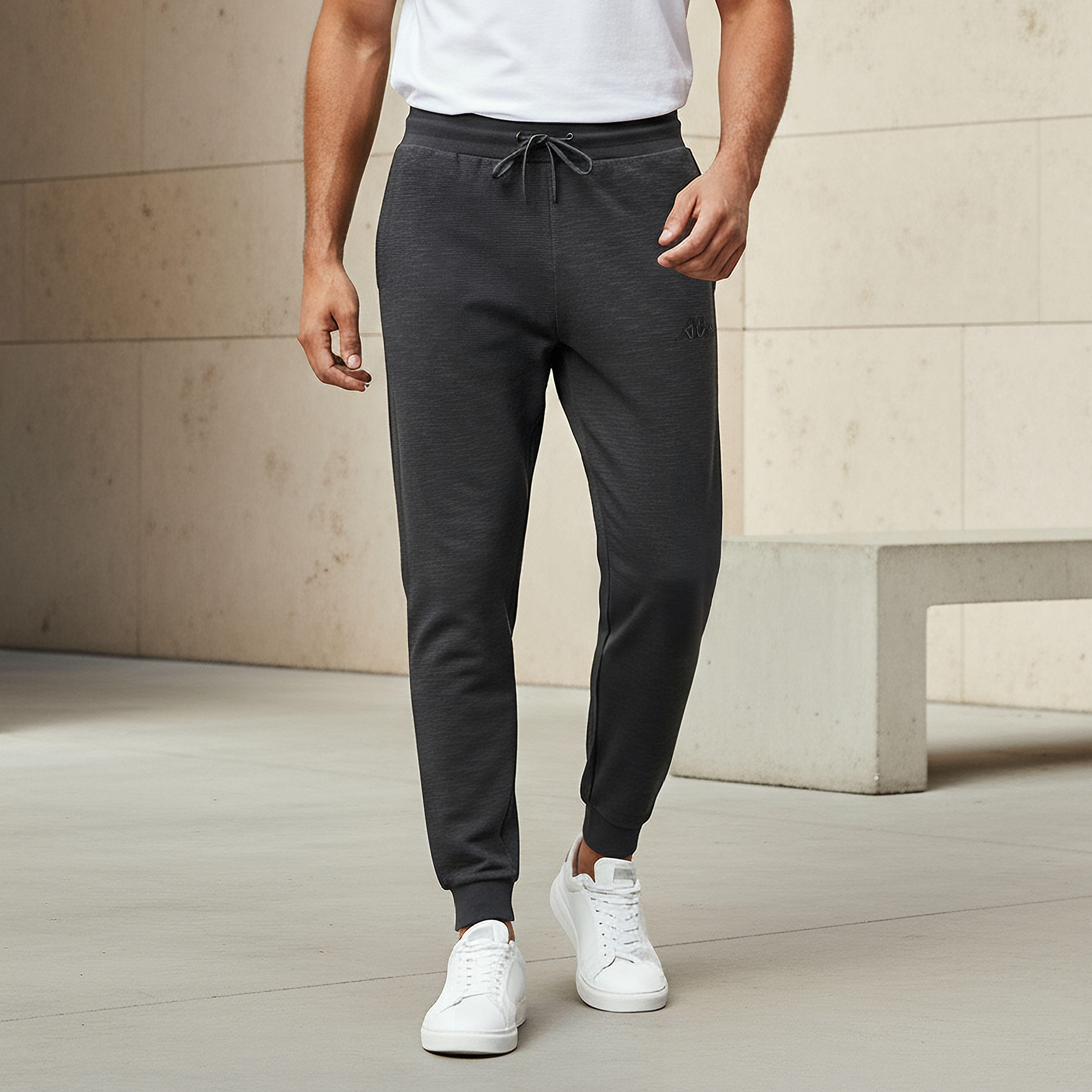 بنطلون جوغر رجالي برباط خصر من كابا-men-clothing-sportswearandactivewear-bottoms-joggers-image-5
