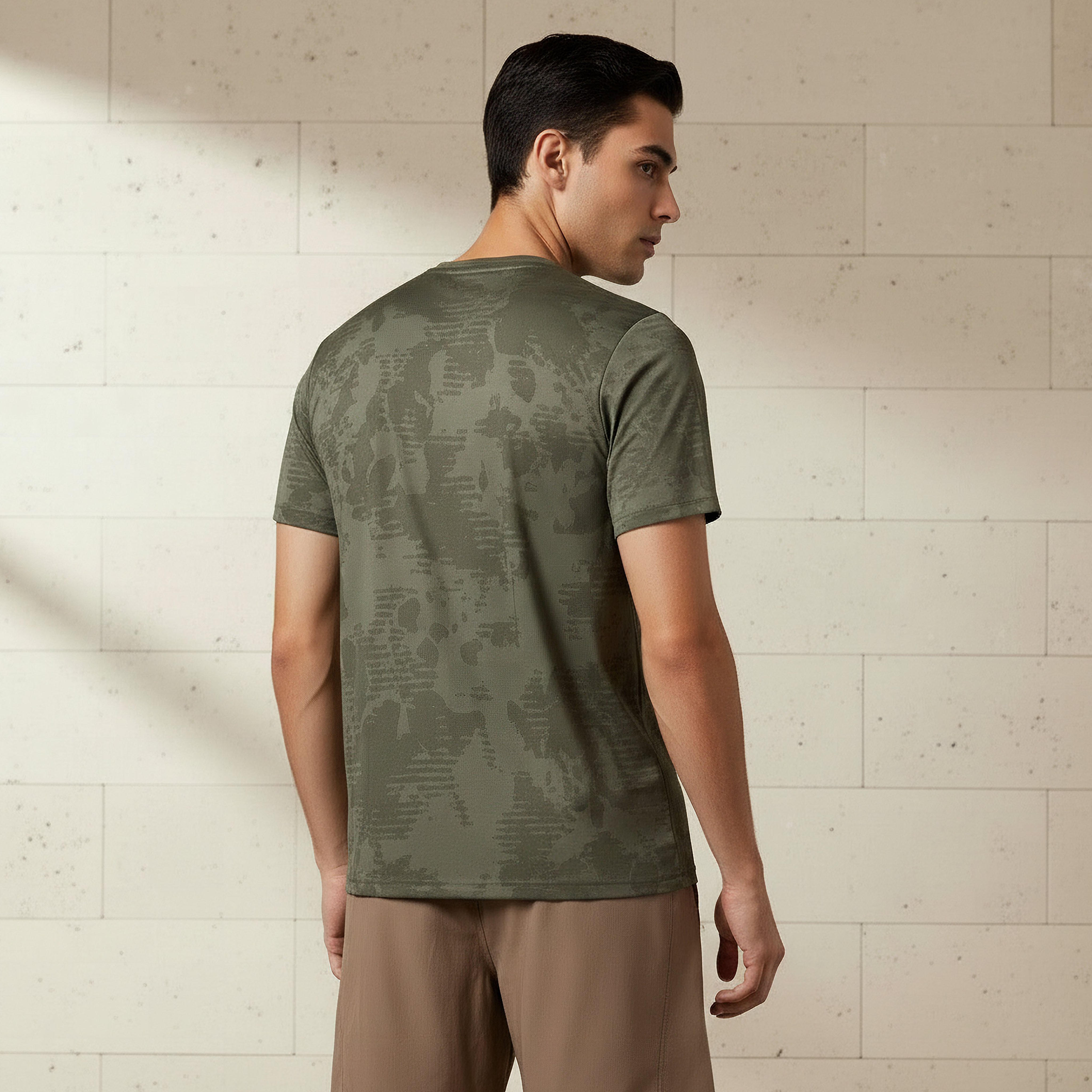 تيشيرت رجالي رياضي بارز الملمس من كابا-men-clothing-sportswearandactivewear-tshirtsandpolos-image-3