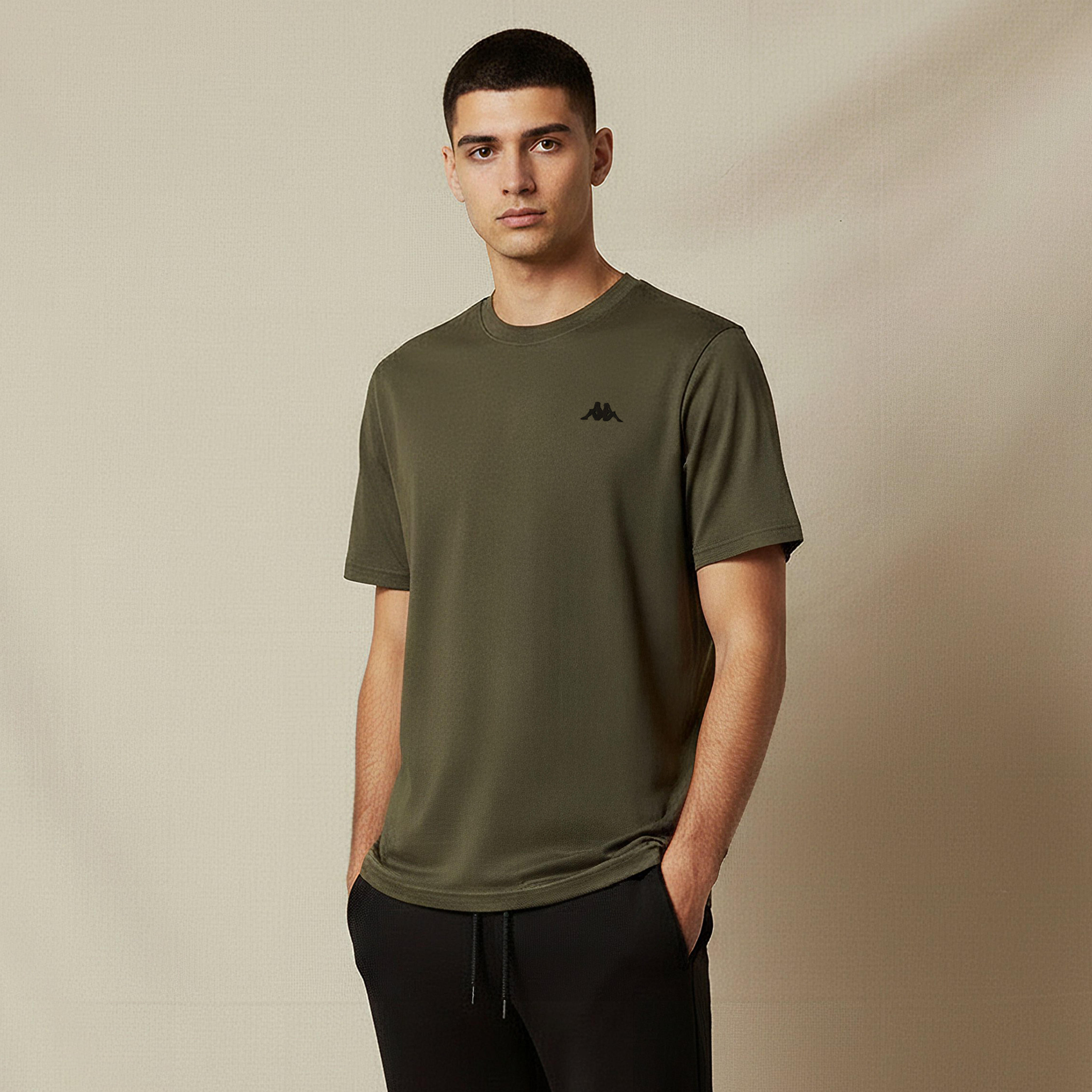 تيشيرت رجالي بطبعات شعار من كابا-men-clothing-sportswearandactivewear-tshirtsandpolos-image-4