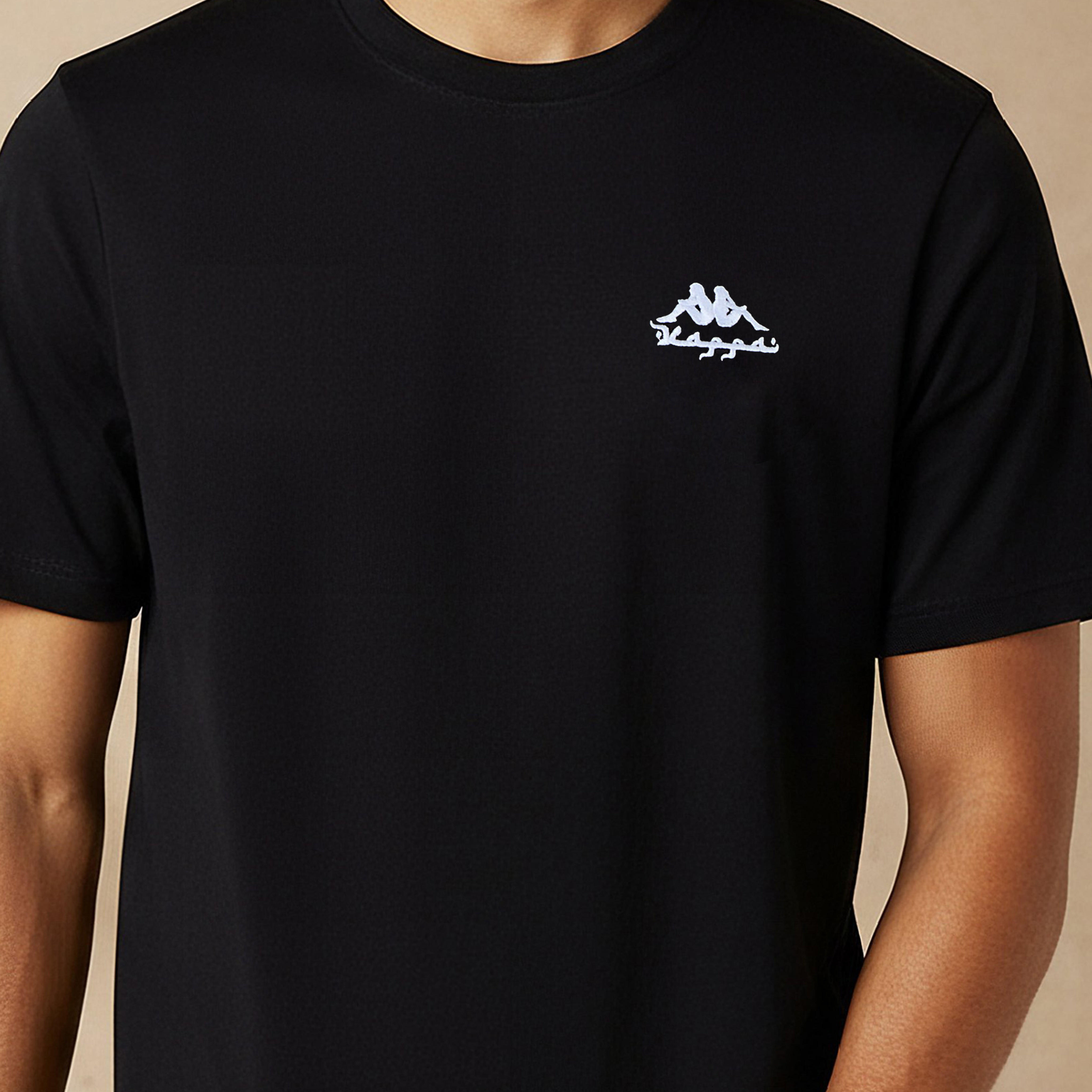 تيشيرت رجالي بطبعات شعار من كابا-men-clothing-sportswearandactivewear-tshirtsandpolos-image-4