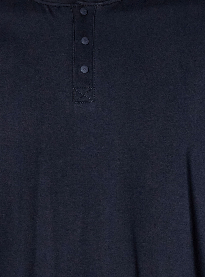 تيشيرت بياقة هينلي للرجال من لوف بانغولين-men-clothing-sportswearandactivewear-tshirtsandpolos-image-4