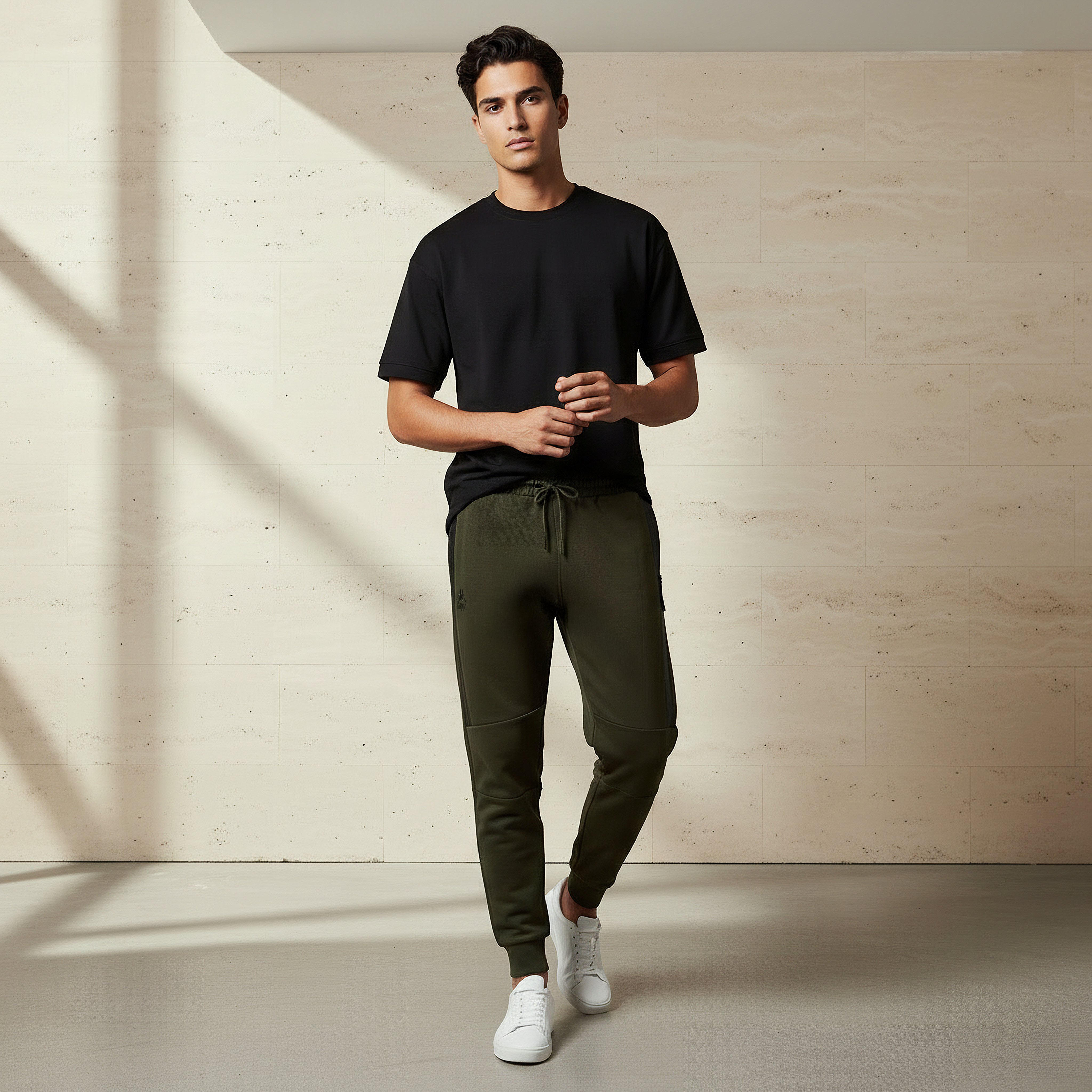 بنطلون رياضي بجيوب بسحاب حراري من كابا-men-clothing-sportswearandactivewear-tracksuits-image-5