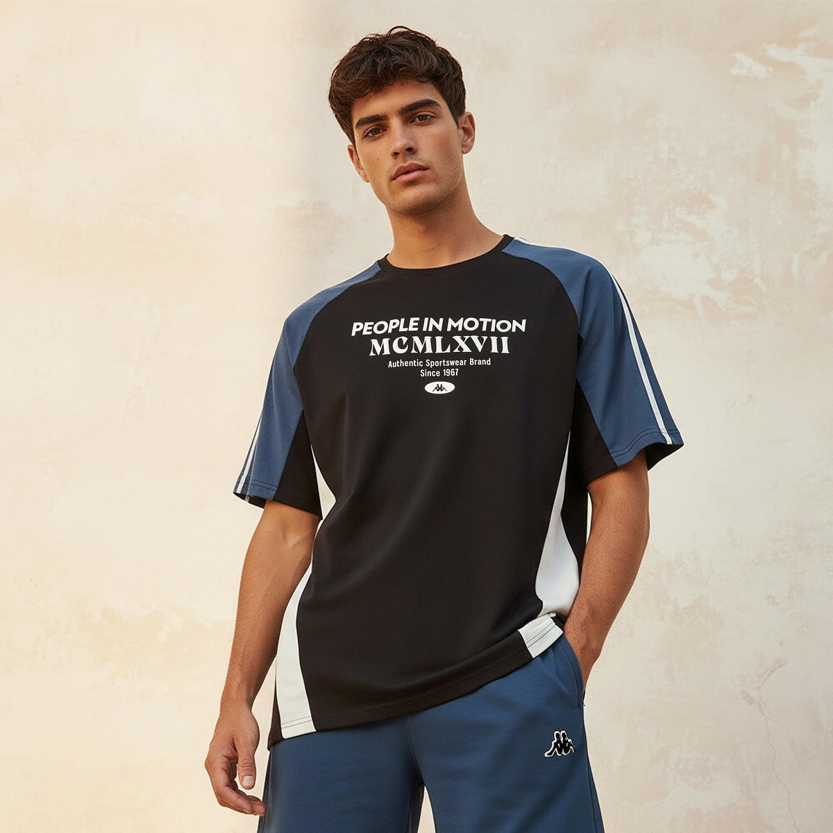 تيشيرت قابل للتمدد في اتجاهين من كابا-men-clothing-sportswearandactivewear-tshirtsandpolos-image-1
