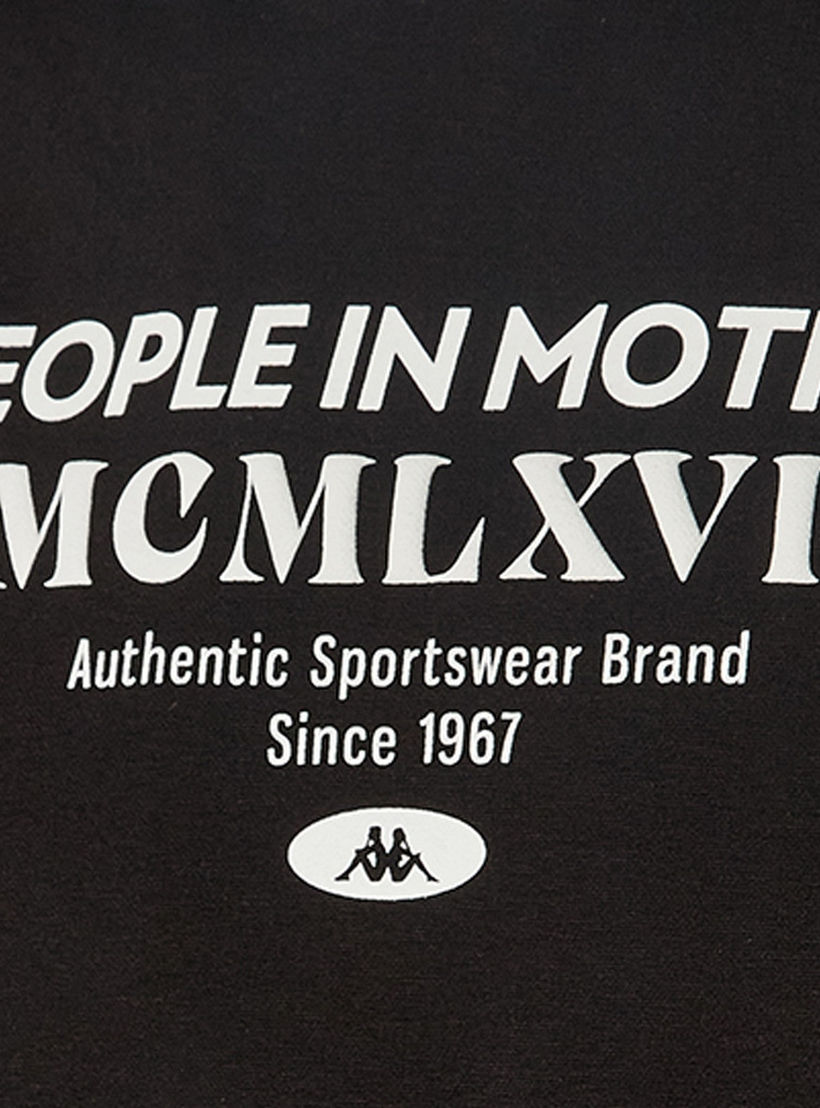 تيشيرت قابل للتمدد في اتجاهين من كابا-men-clothing-sportswearandactivewear-tshirtsandpolos-image-2