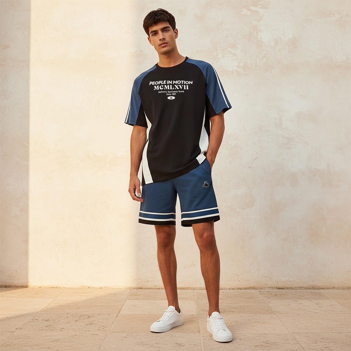 تيشيرت قابل للتمدد في اتجاهين من كابا-men-clothing-sportswearandactivewear-tshirtsandpolos-image-3