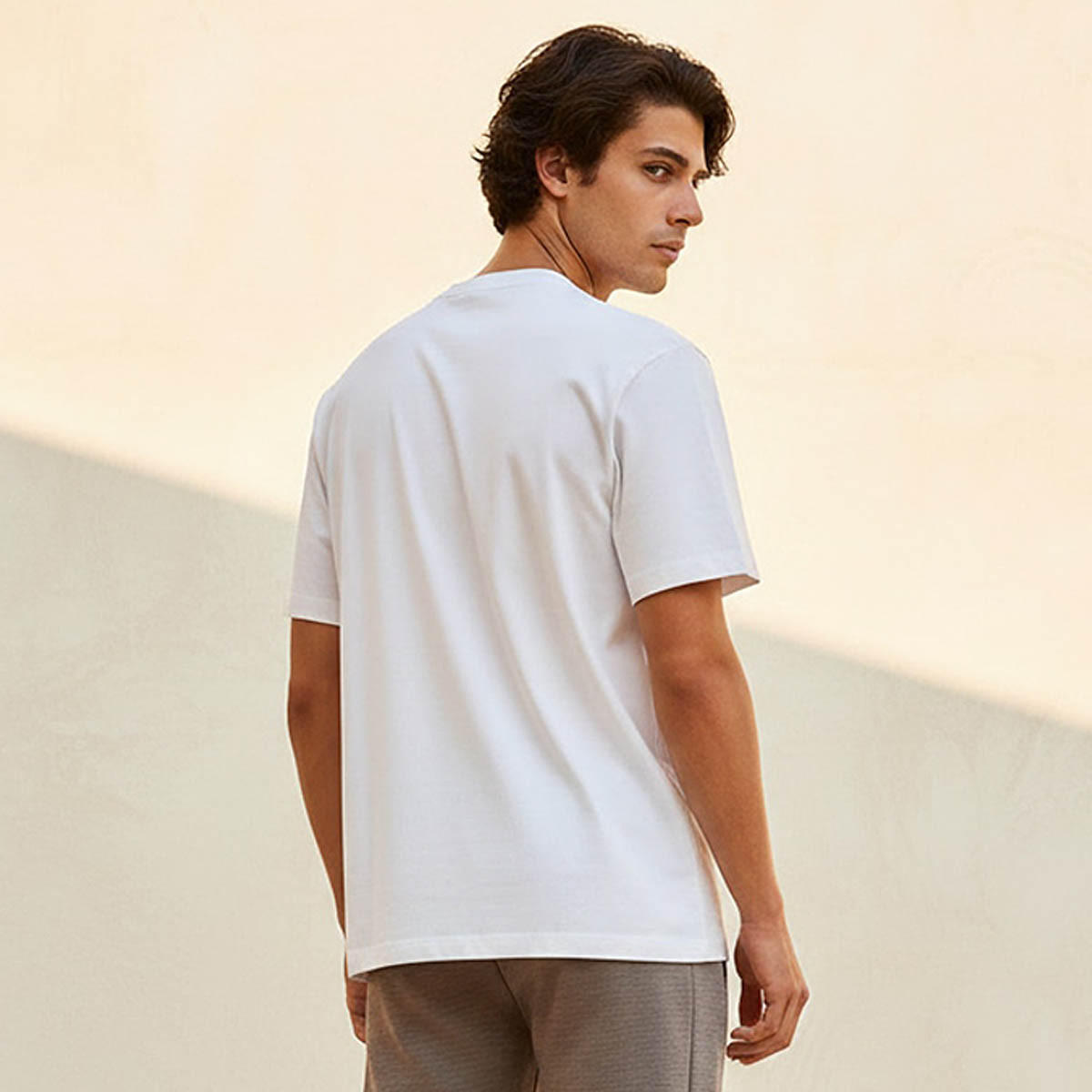 تيشيرت بطبعات شعار للرجال من كابا-men-clothing-sportswearandactivewear-tshirtsandpolos-image-4