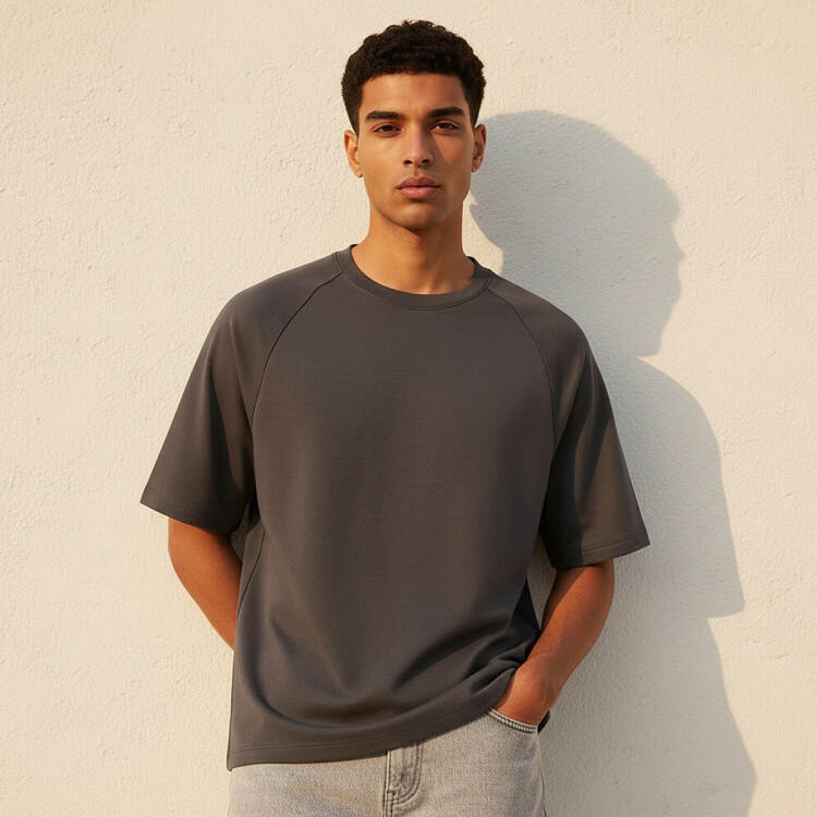 تيشيرت مرن فضفاض من لوف بانجولين-men-clothing-sportswearandactivewear-tshirtsandpolos-image-4