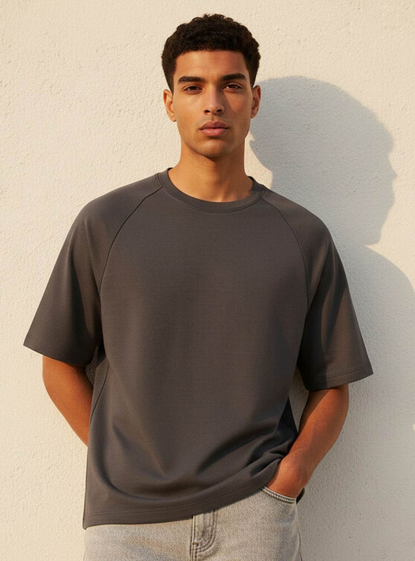 تيشيرت مرن فضفاض من لوف بانجولين-men-clothing-sportswearandactivewear-tshirtsandpolos-image-1