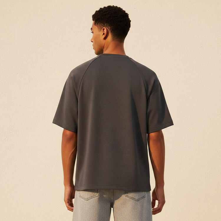 تيشيرت مرن فضفاض من لوف بانجولين-men-clothing-sportswearandactivewear-tshirtsandpolos-image-1