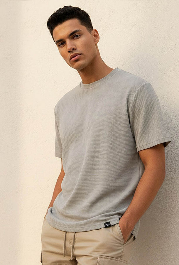 تيشيرت بنمط وافل بارز الملمس للرجال من لاف بانجولين-men-clothing-sportswearandactivewear-tshirtsandpolos-image-1